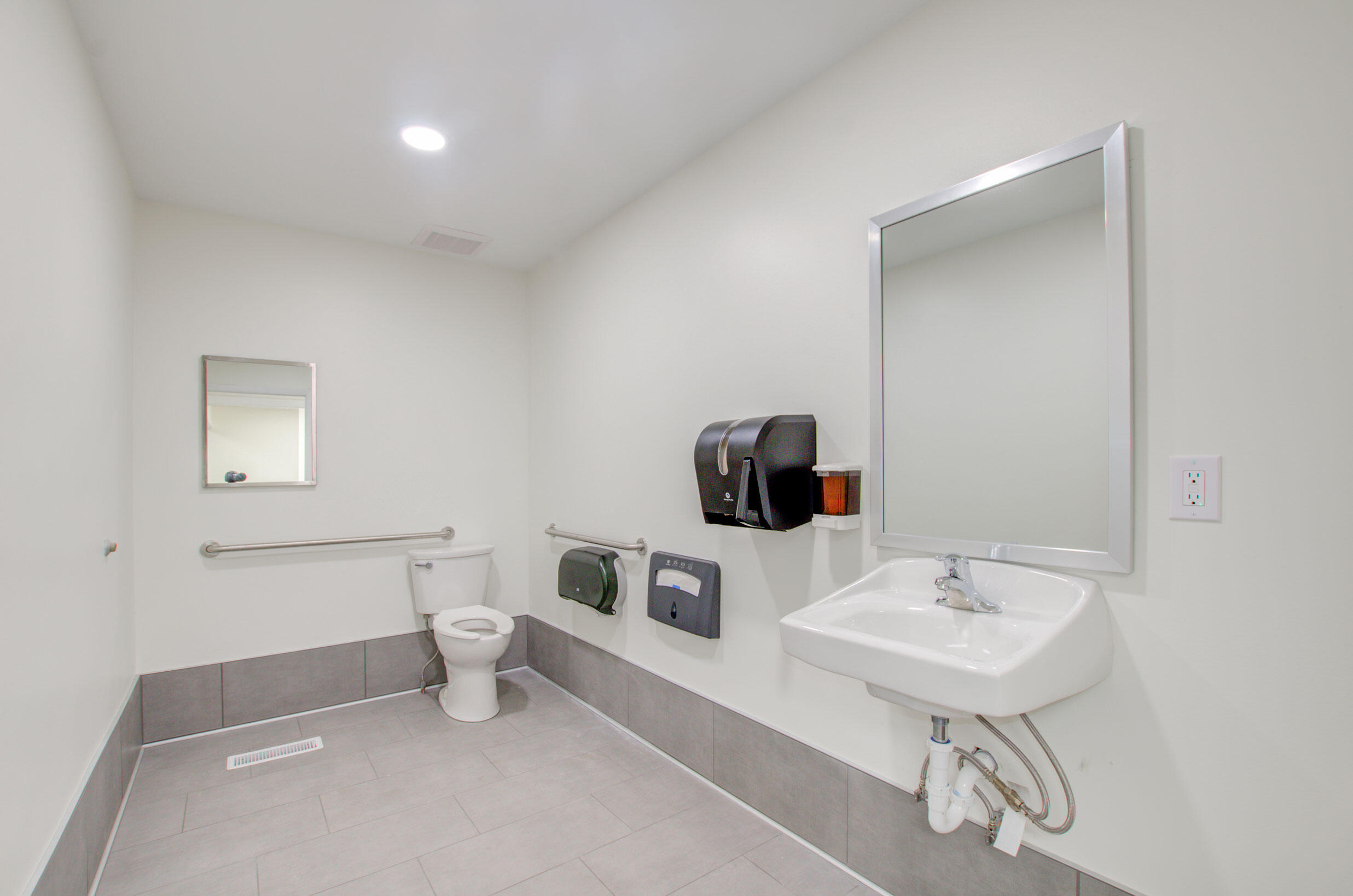1010 Burr Street Property Photo 14