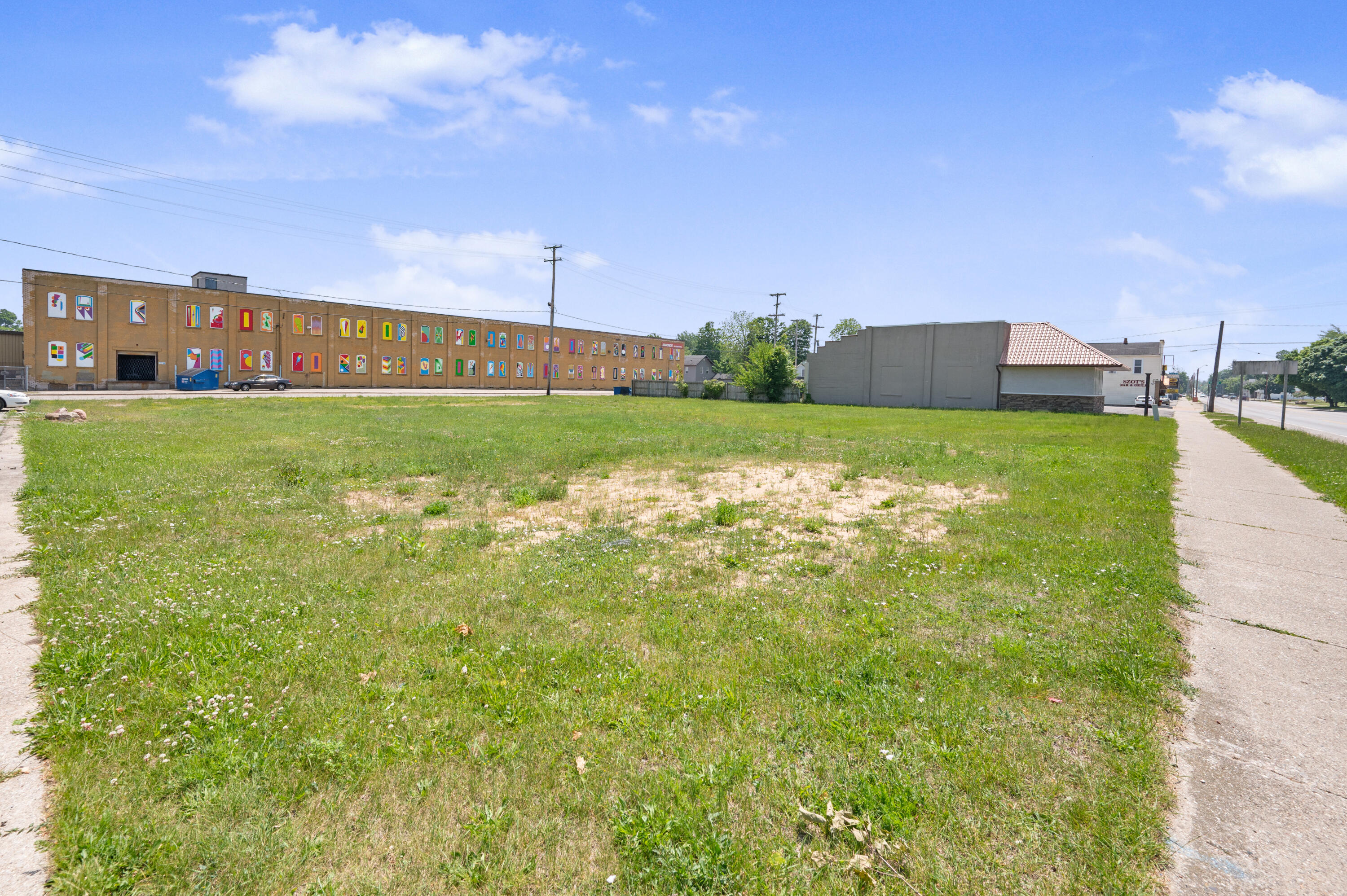 818 N State Street Property Photo 7