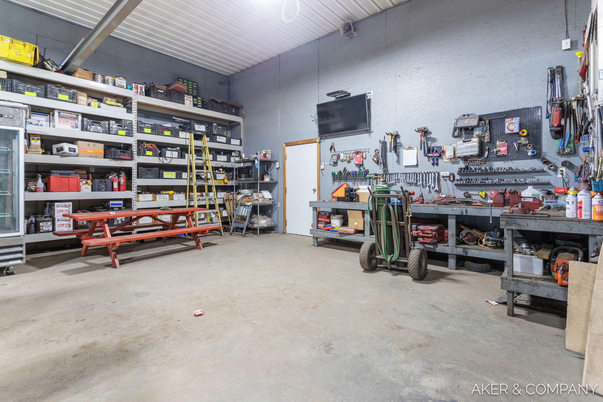 13982 Lake Michigan Drive Property Photo 41