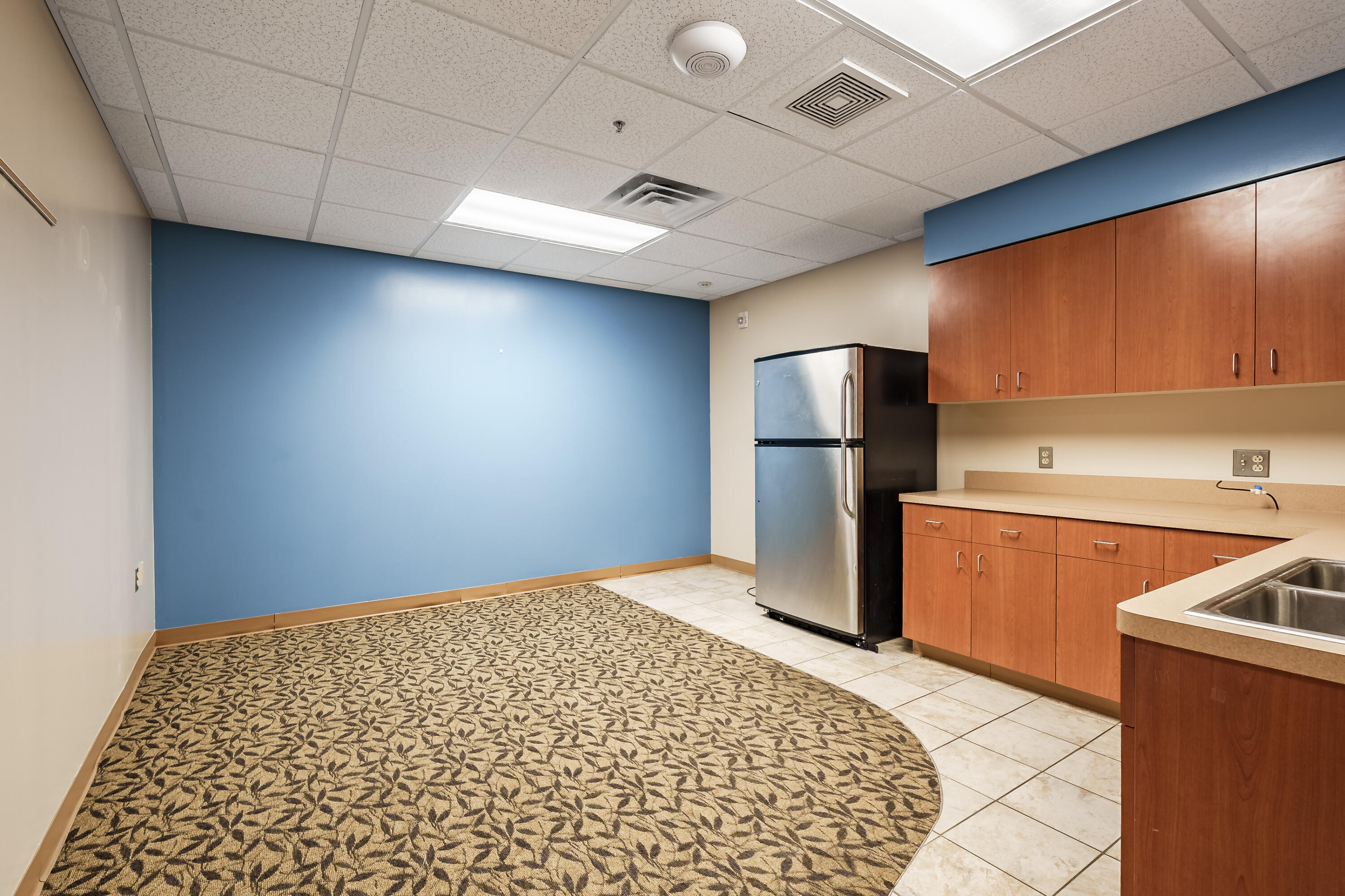 420 E Alcott Street Property Photo 12