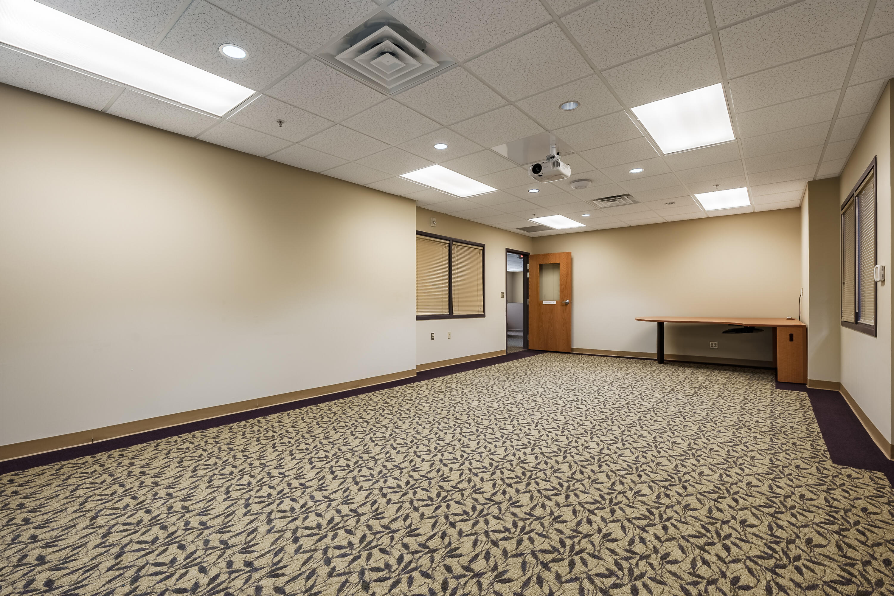 420 E Alcott Street Property Photo 19