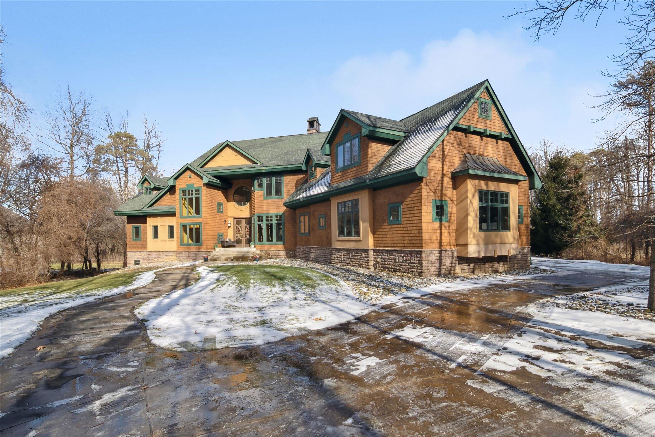 4903 Country Lane Property Photo 3
