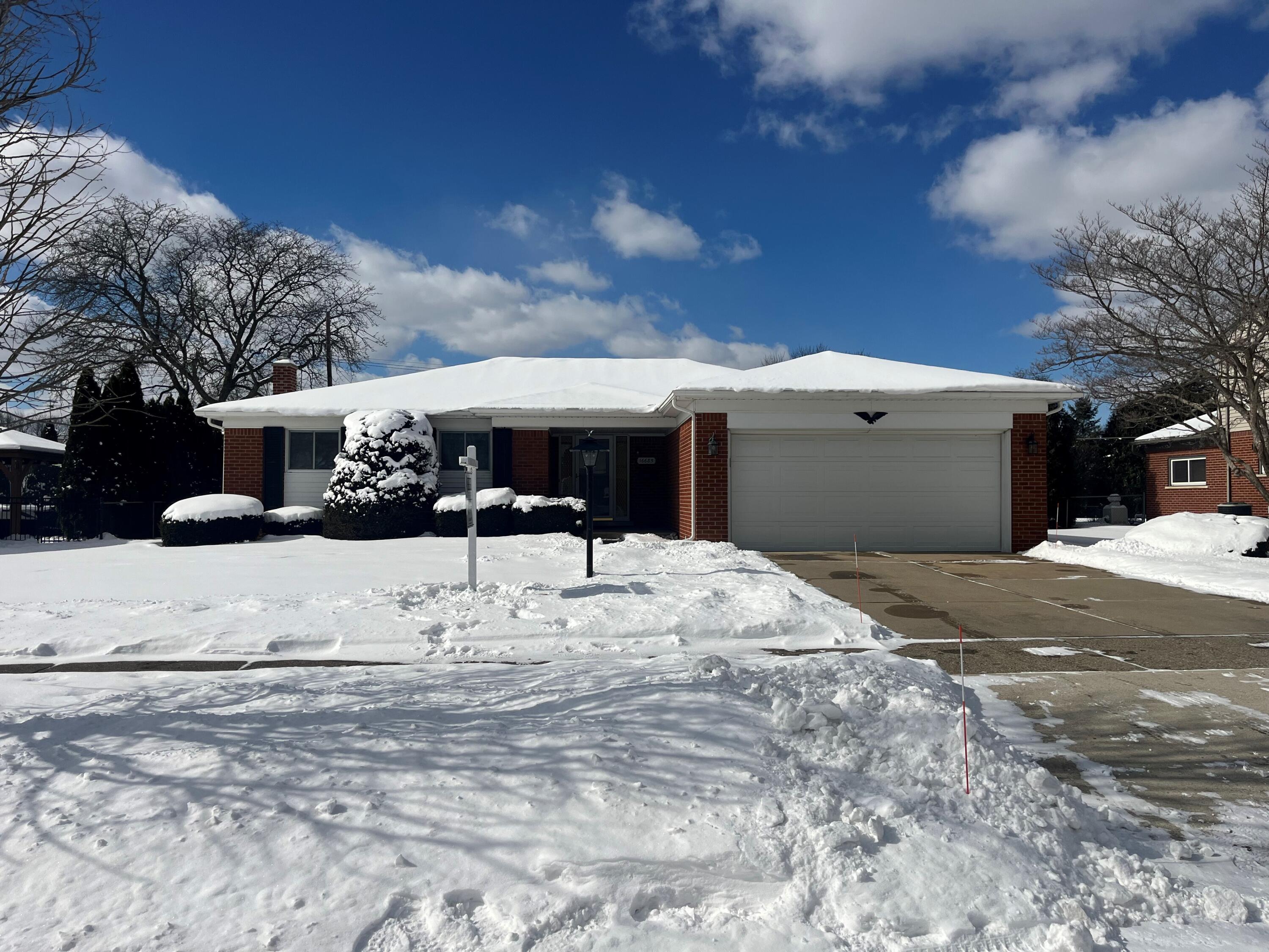 16685 Fairway Property Photo