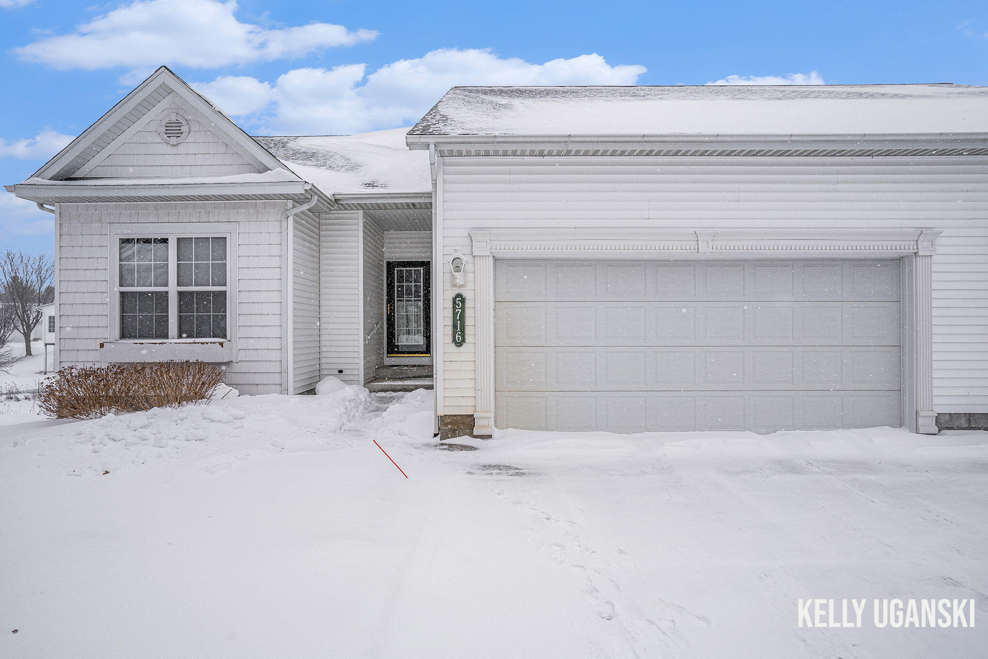 5716 Fairview Court Property Photo