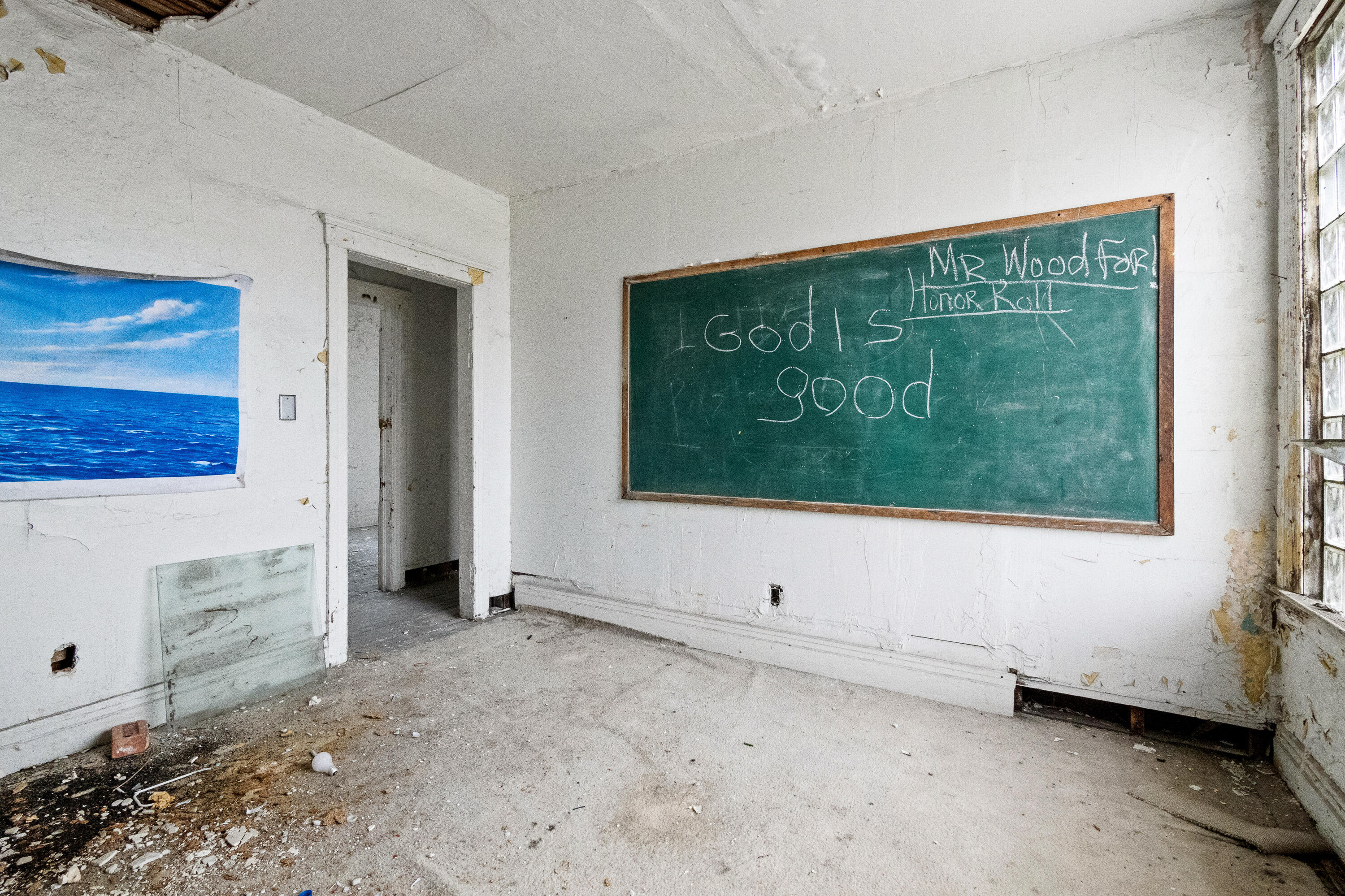 9392 Mack Avenue Property Photo 10