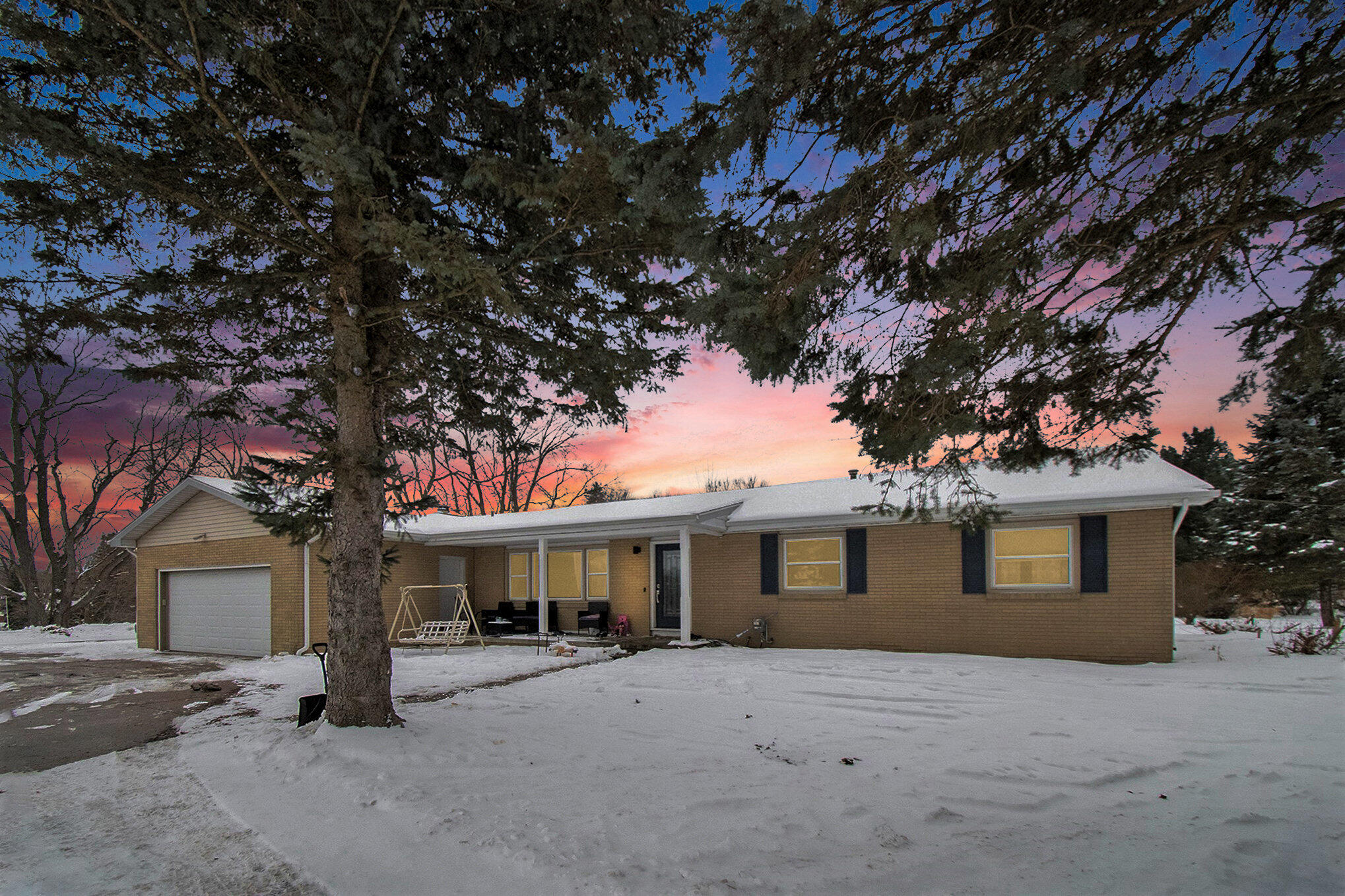 3993 Dell Road Property Photo