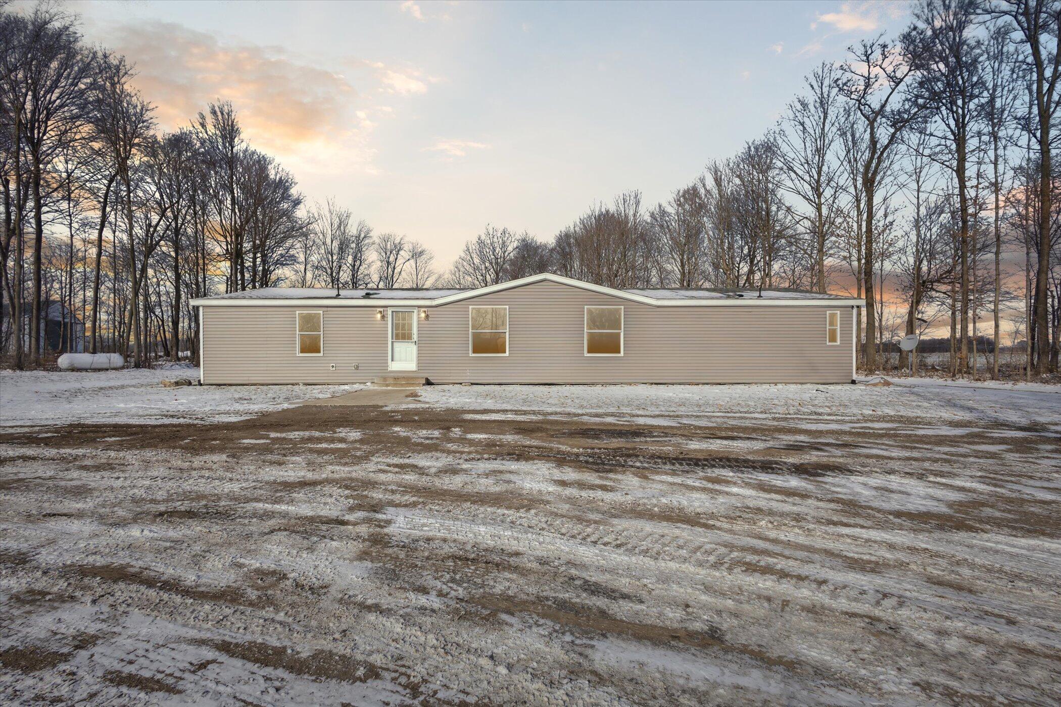 4087 Amble Road Property Photo