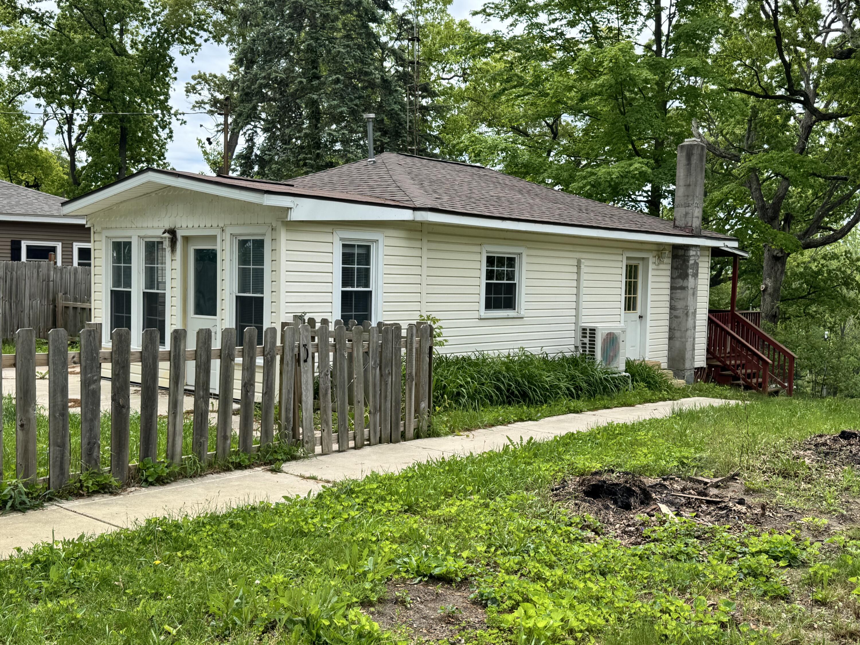 559 Mirage Lane Property Photo 1