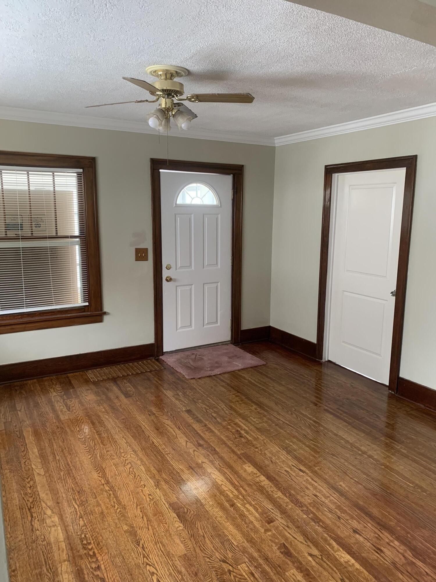 2514 Norbert Street Property Photo 8