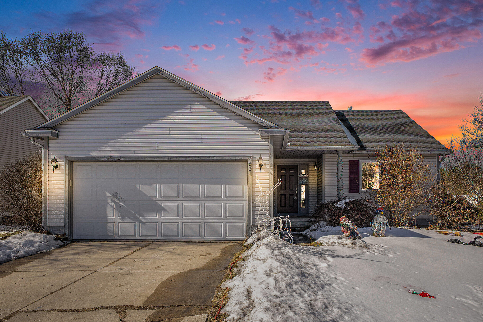 621 Winding River Drive Property Photo
