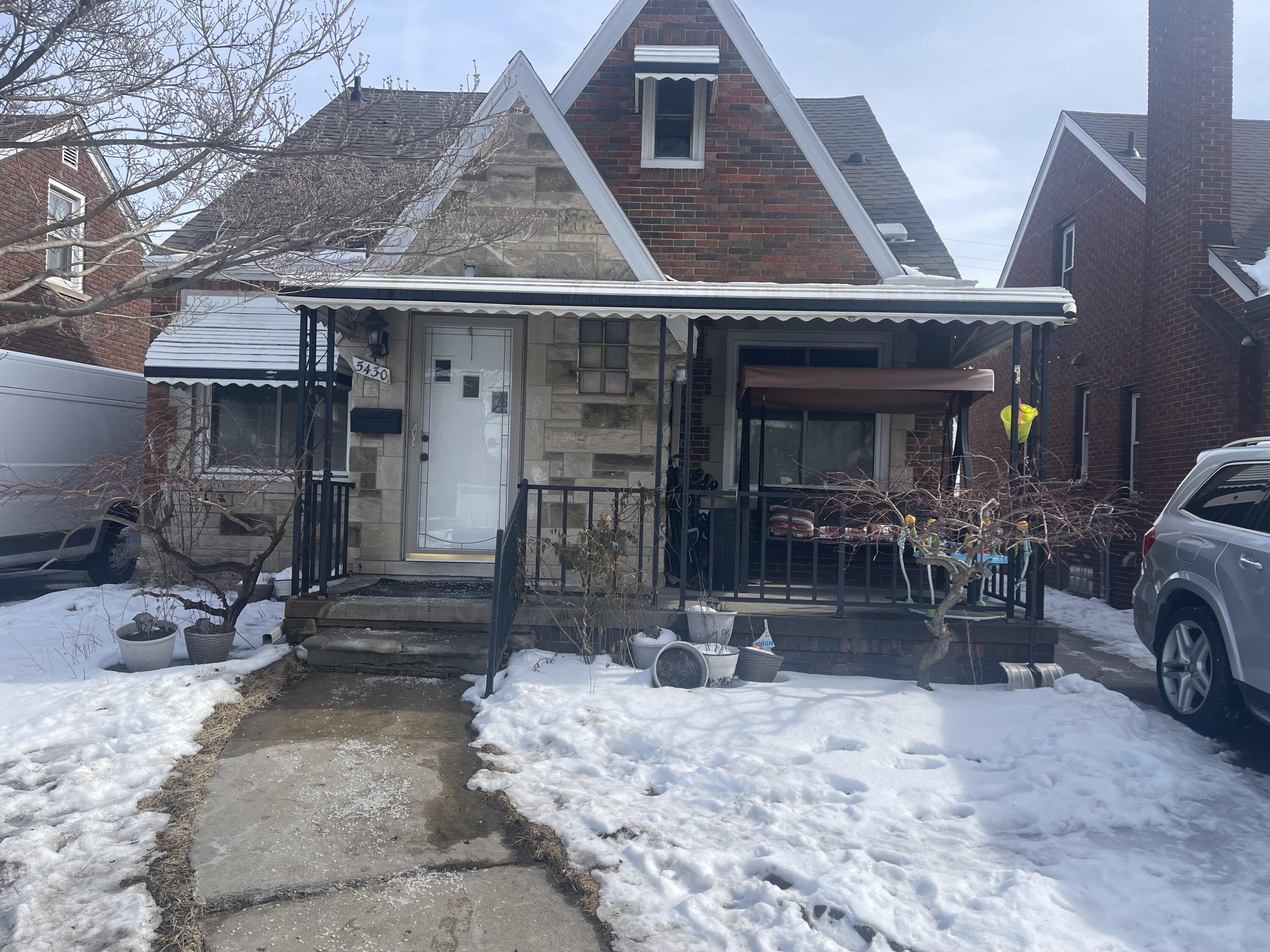 5430 Kendal Street Property Photo
