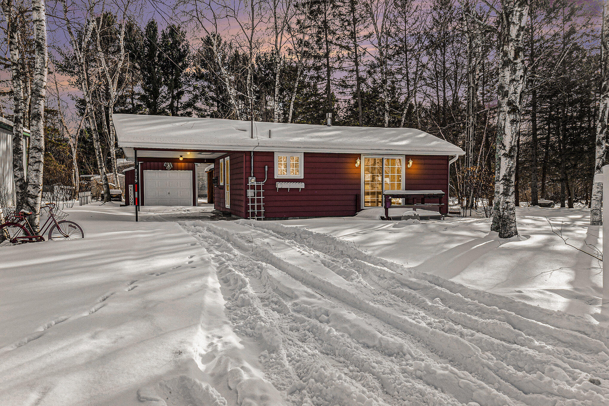 8779 Bass Street Property Photo