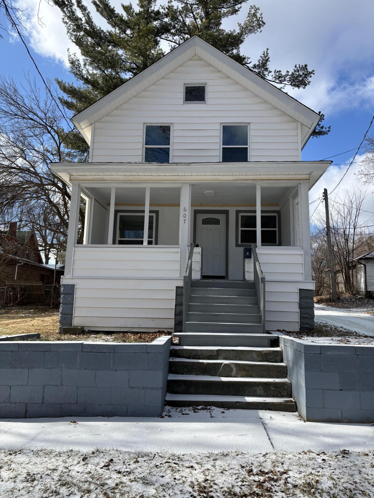 607 N Ionia Street Property Photo
