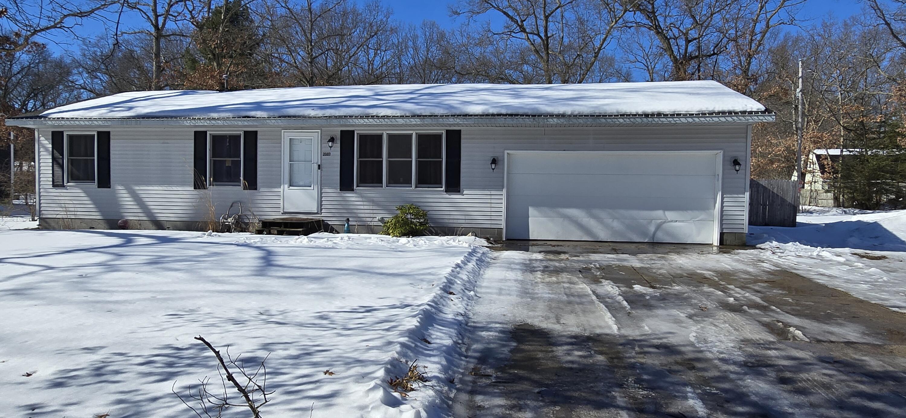 2337 Pillon Road Property Photo 1