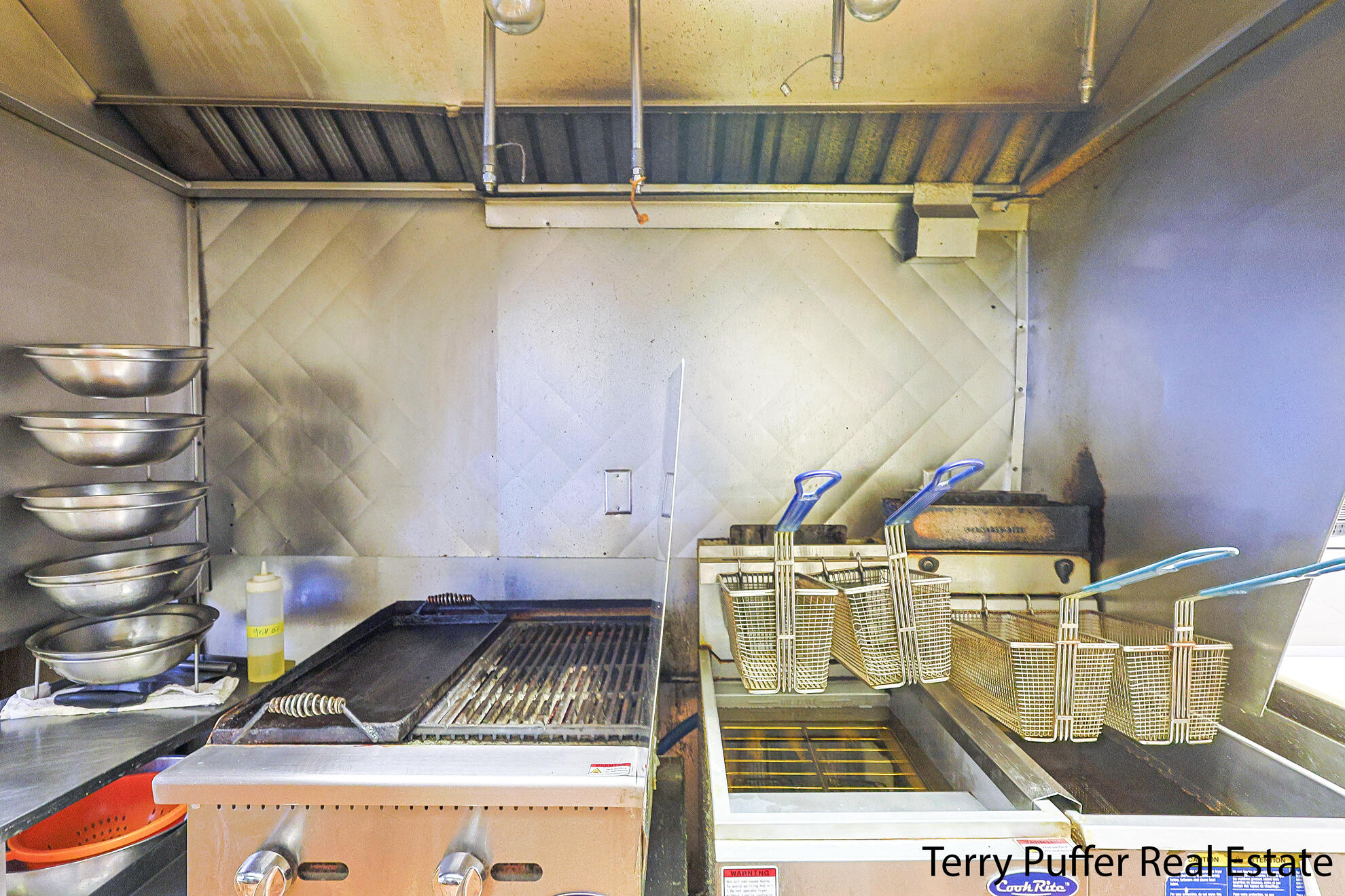 1300 W Sherman Boulevard Property Photo 16