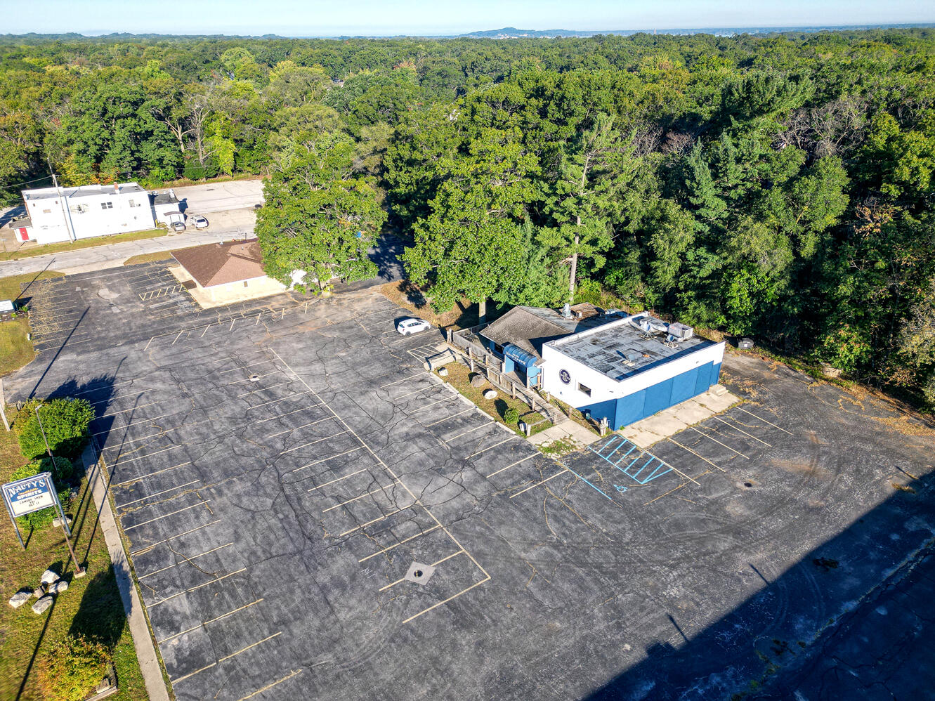 1300 W Sherman Boulevard Property Photo 29