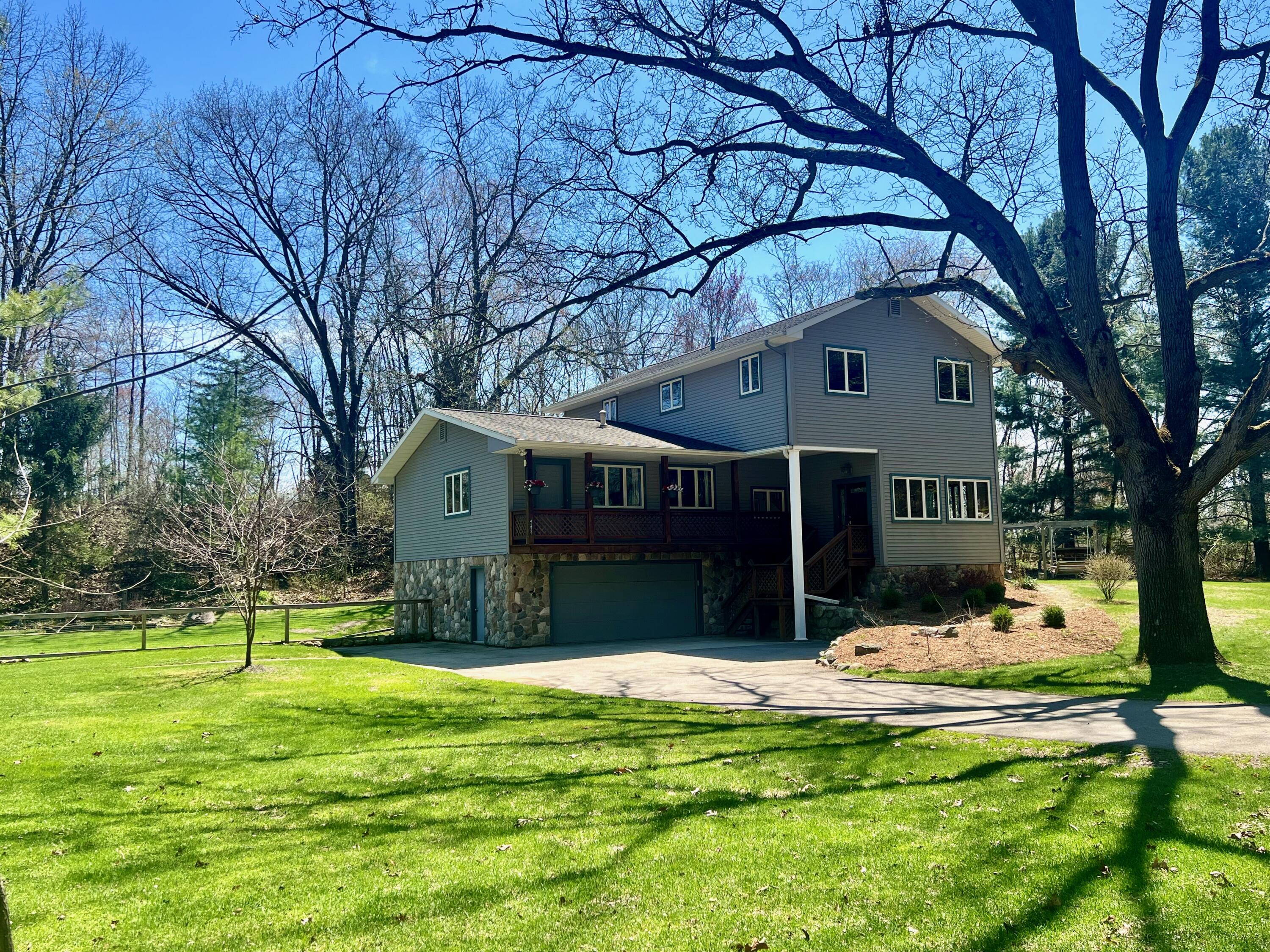 4229 Cedar Lake Road Property Photo