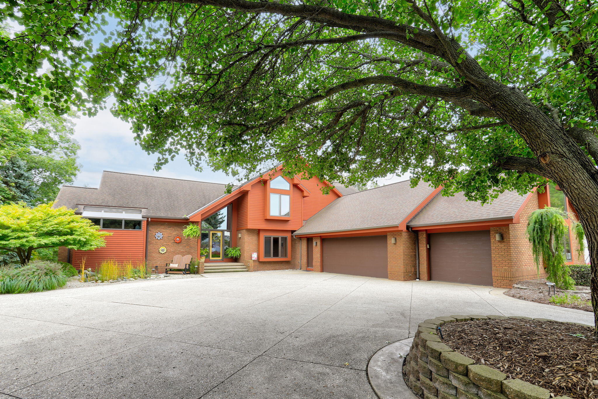 10604 Deer Ridge Court Property Photo