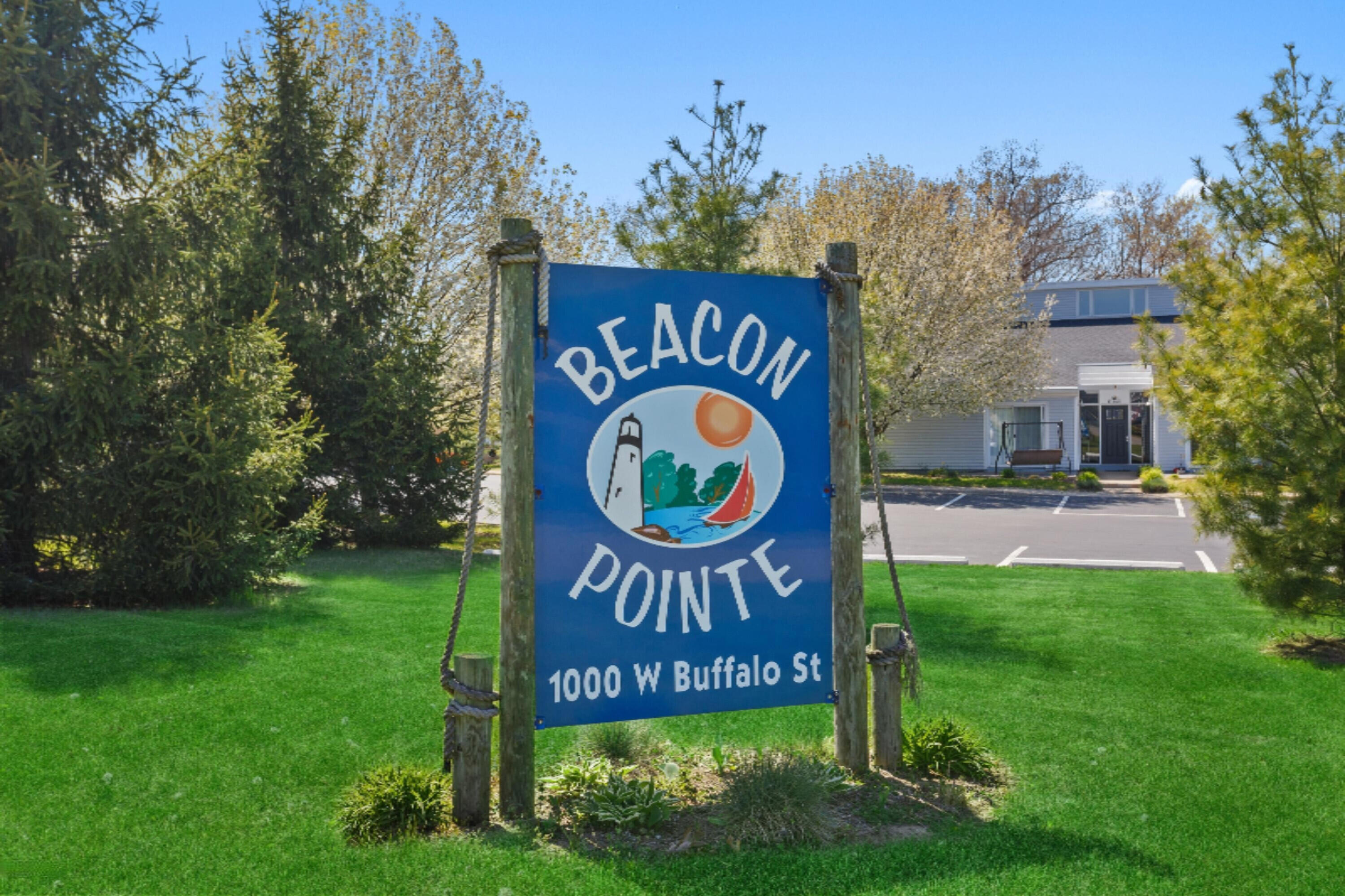 Beacon Pointe Condomuniums Real Estate Listings Main Image