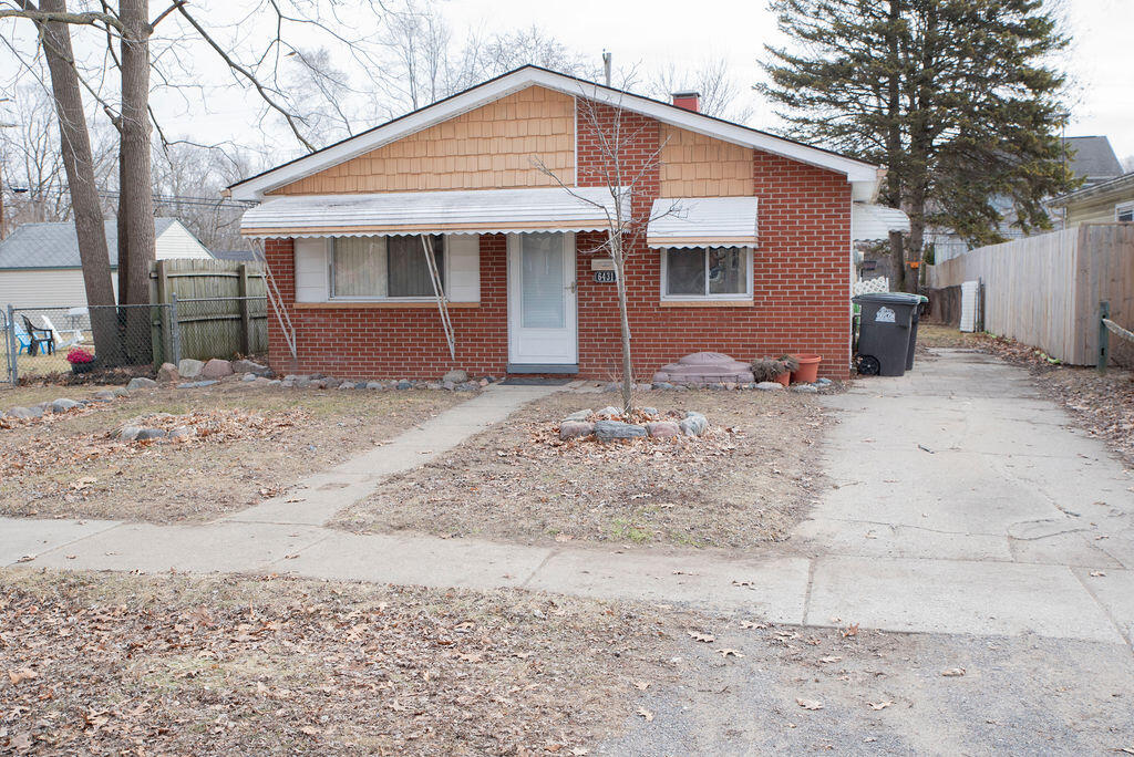 6431 Elm Street Property Photo