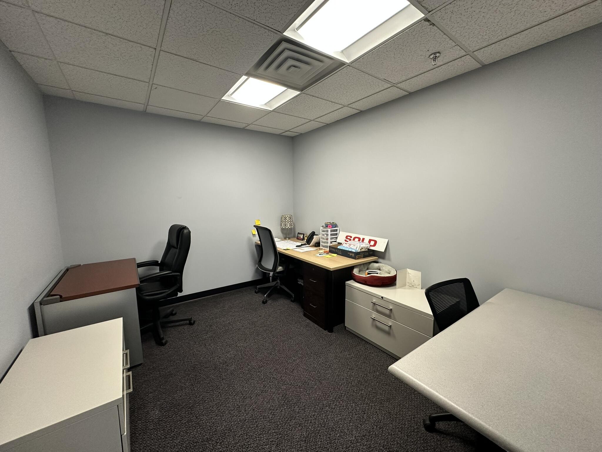 5136 Lovers Lane, Suite 102 Property Photo 18
