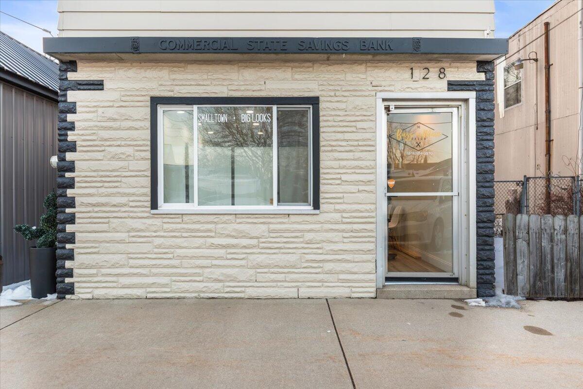 128 W 2nd Street Property Photo