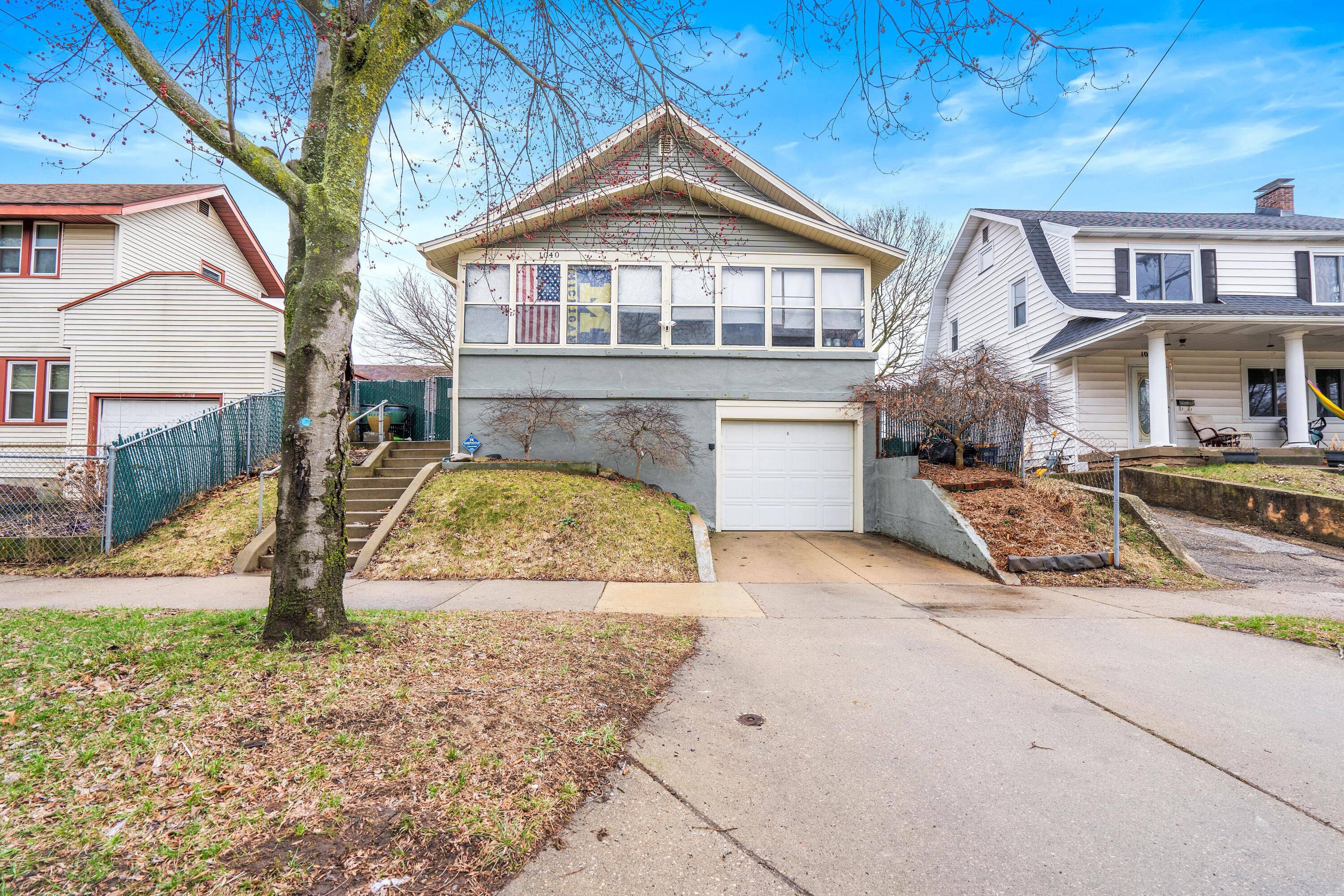 Campbell And Underwood Real Estate Listings Main Image