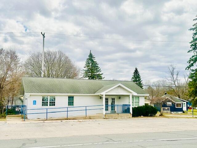 7659 Lake Street Property Photo