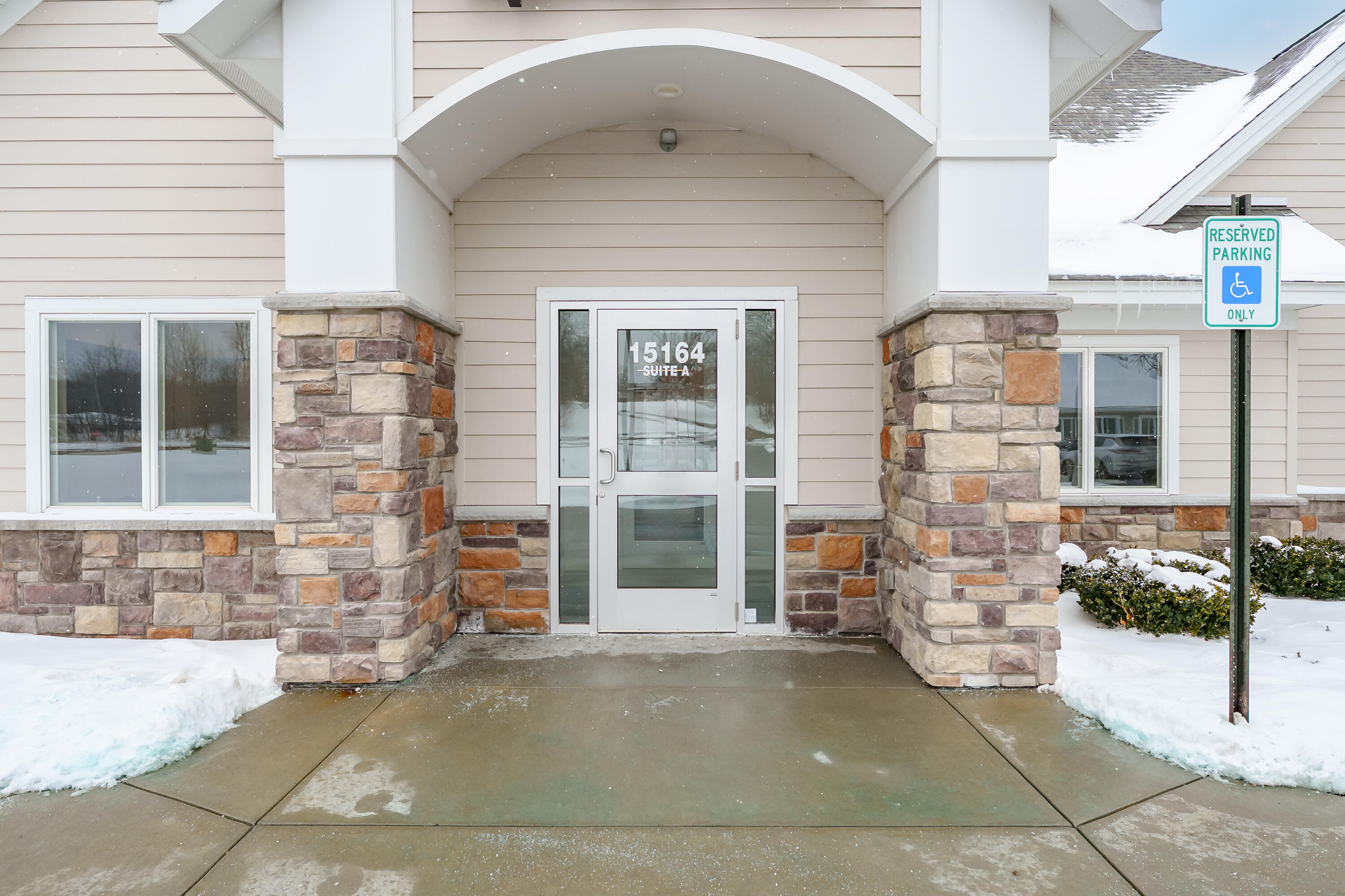 15164 S Helmer Road, B Property Photo 28