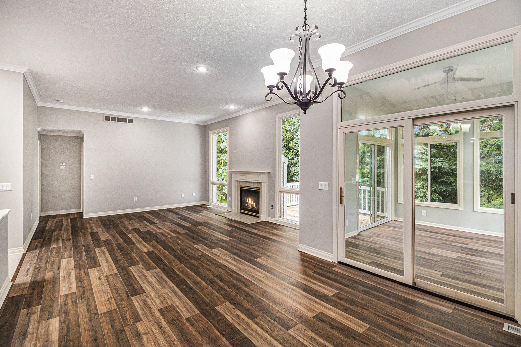 4075 Highland Terrace Property Photo 5