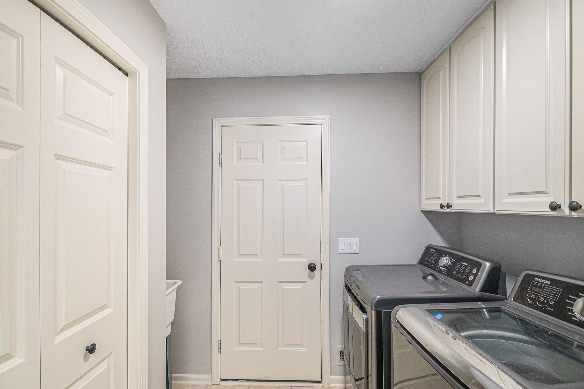 4075 Highland Terrace Property Photo 17