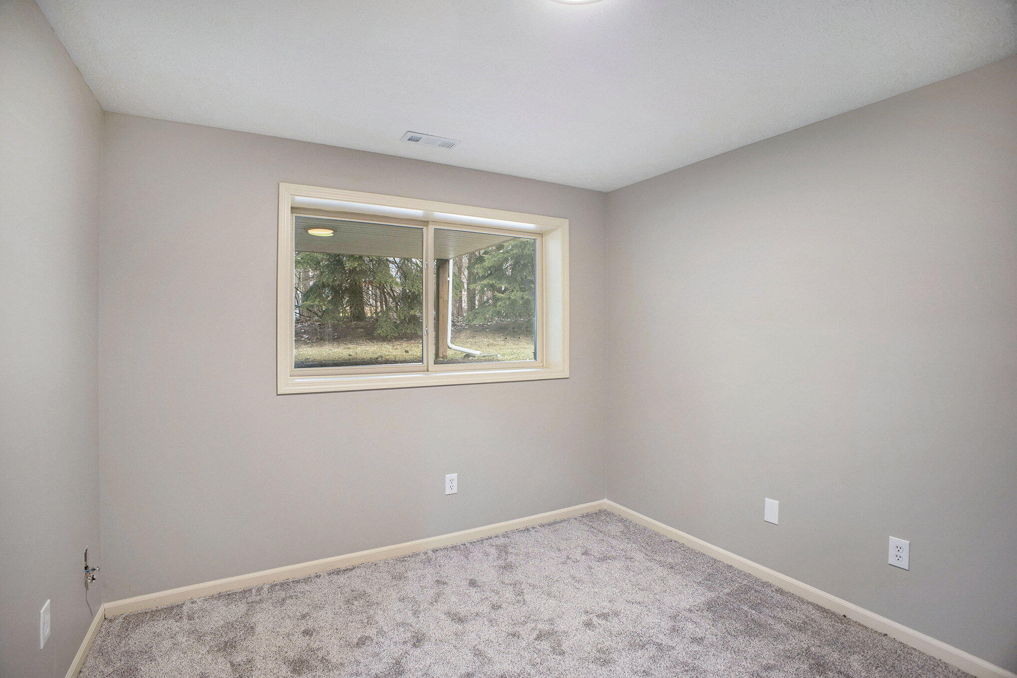 4075 Highland Terrace Property Photo 28