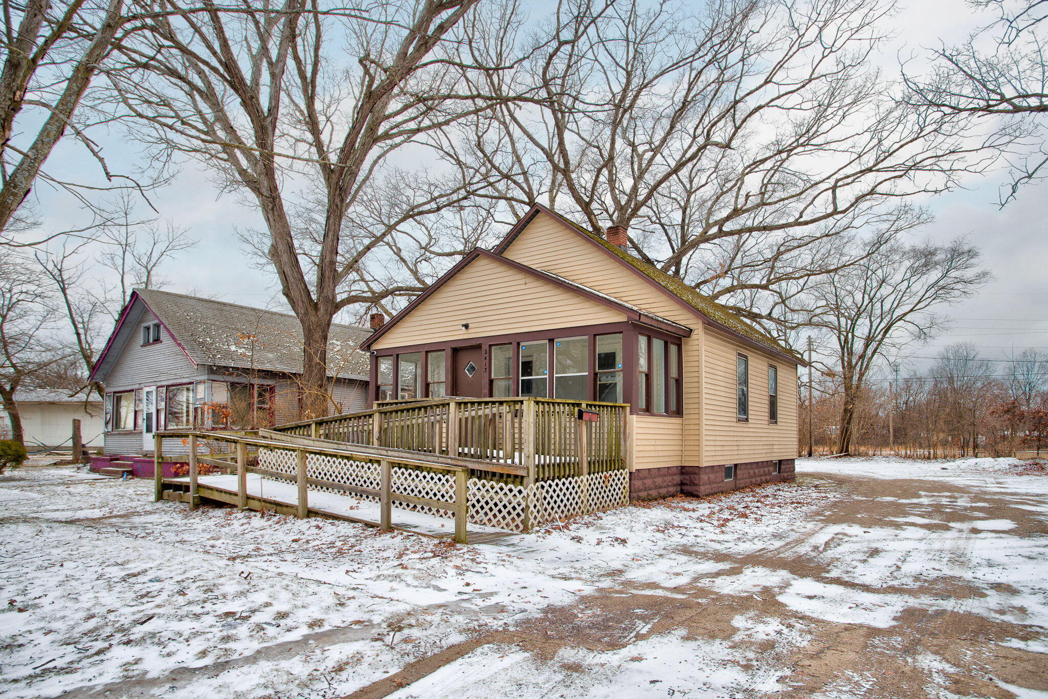 2417 7th Street Property Photo