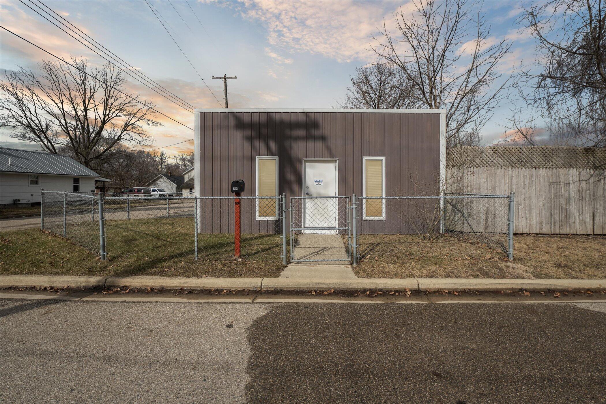 901 Call Street Property Photo 1