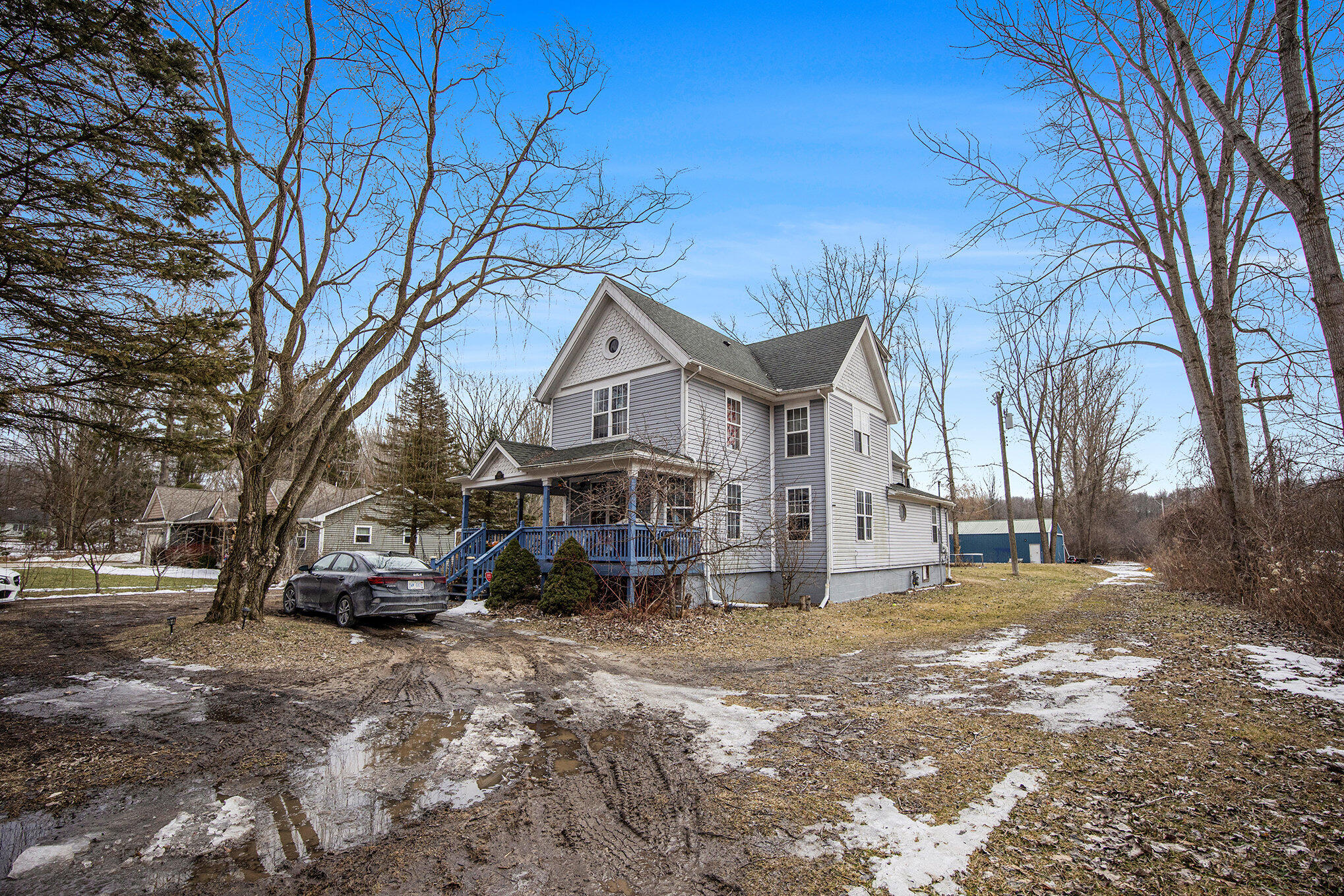 6903 Holland Road Property Photo 2