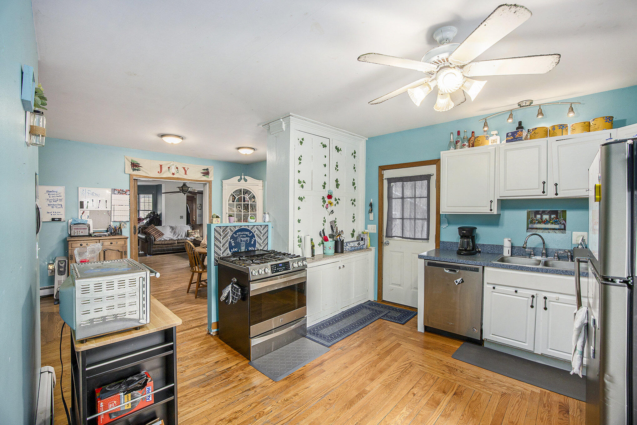 6903 Holland Road Property Photo 10