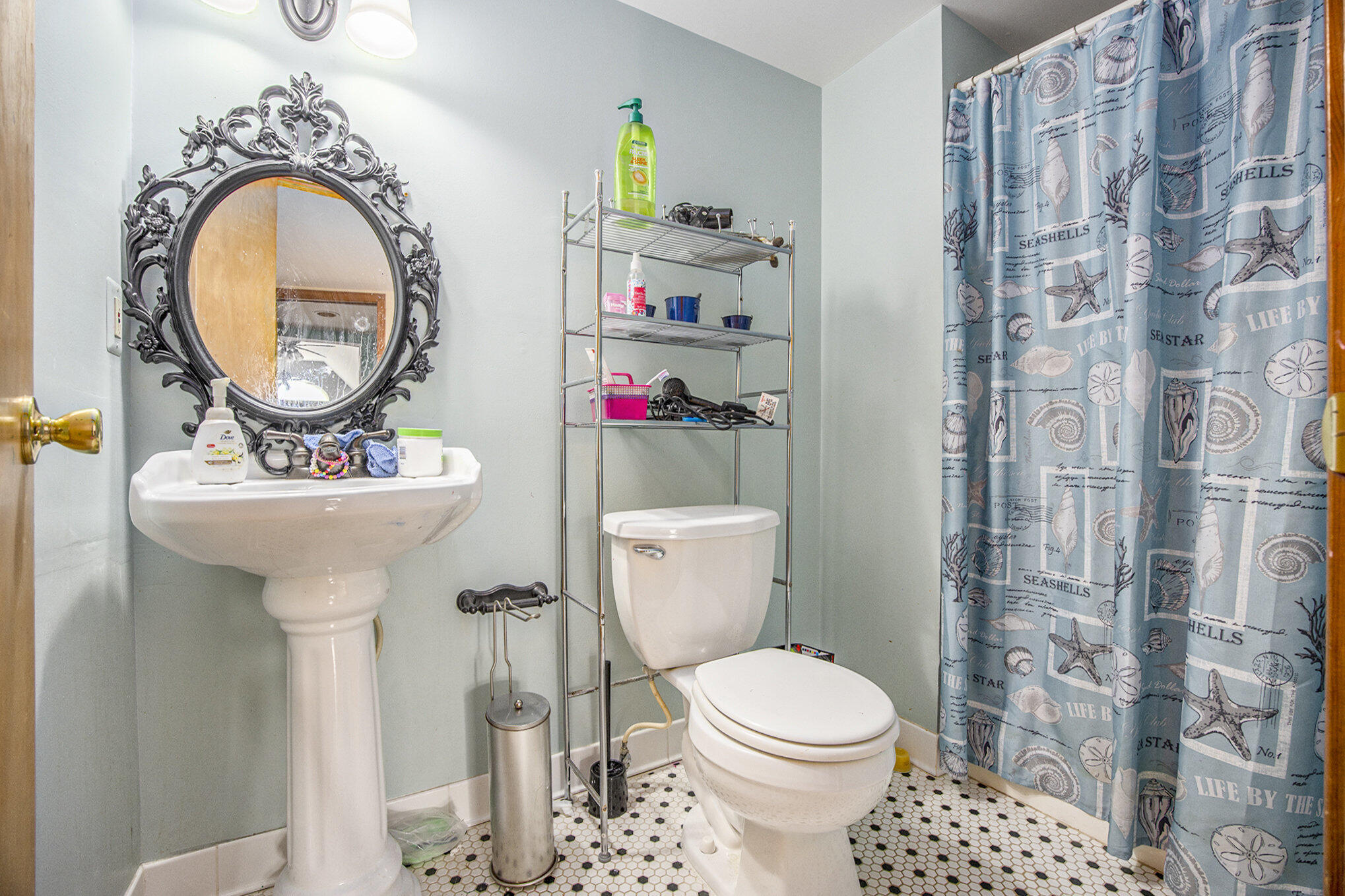 6903 Holland Road Property Photo 13