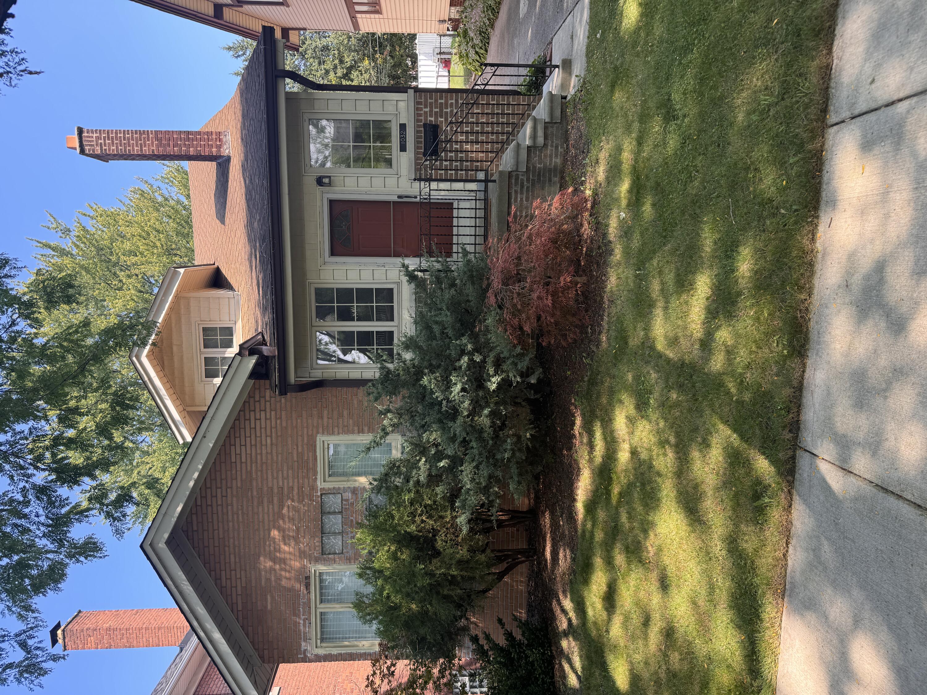 Grosse Pointe Real Estate Listings Main Image