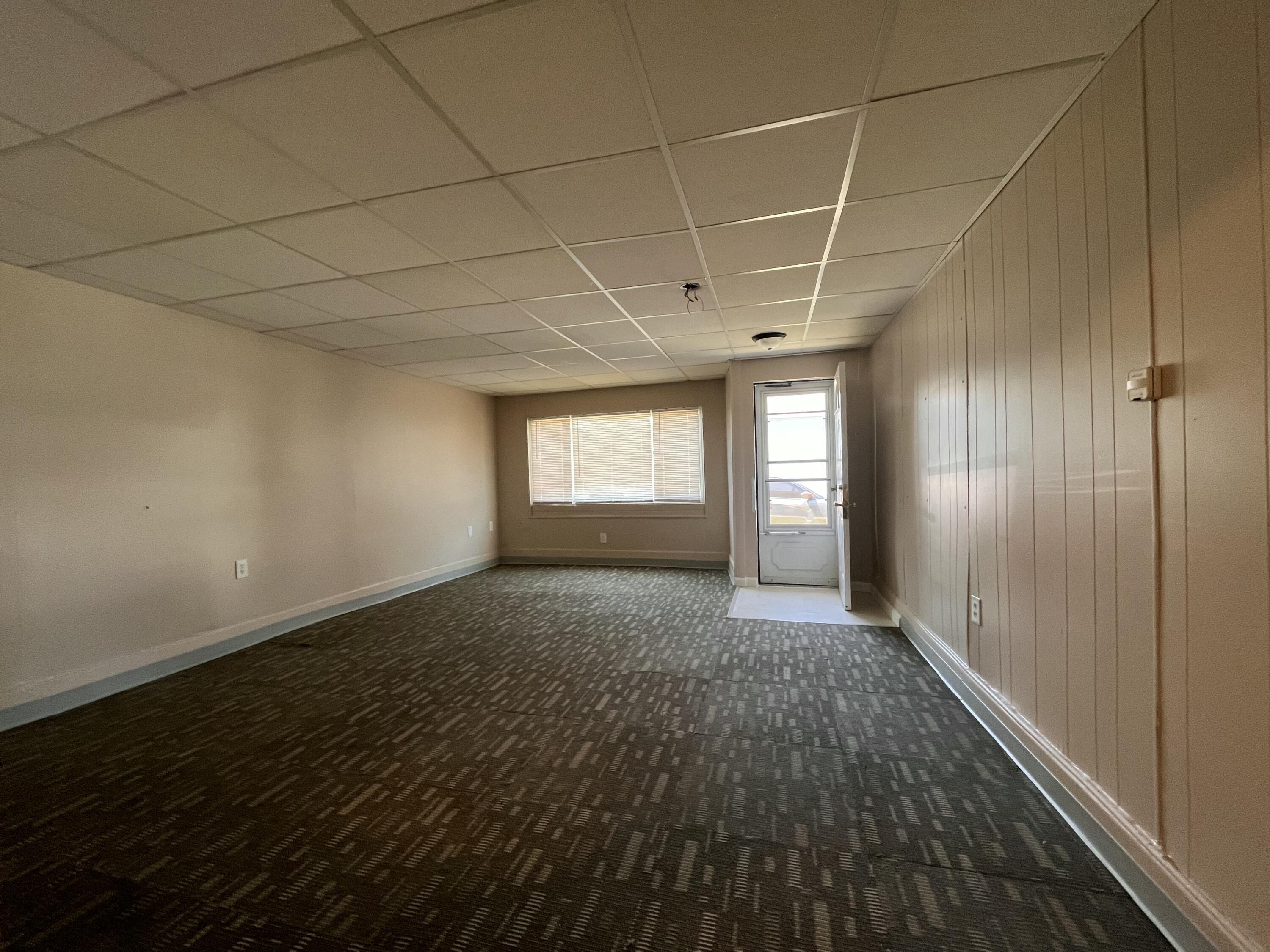 25846 W 7 Mile Road Property Photo 6