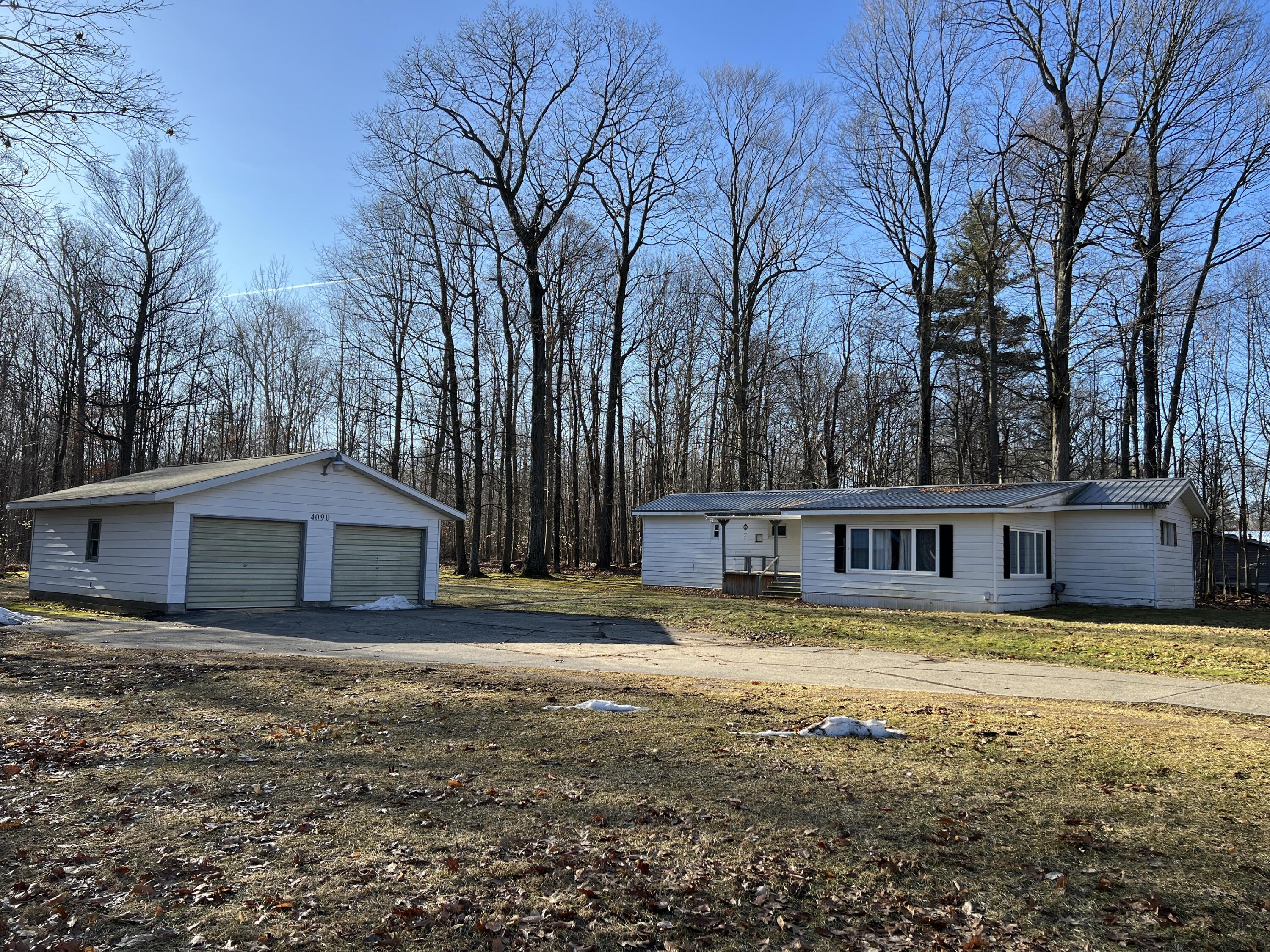 4090 E Shore Drive Property Photo