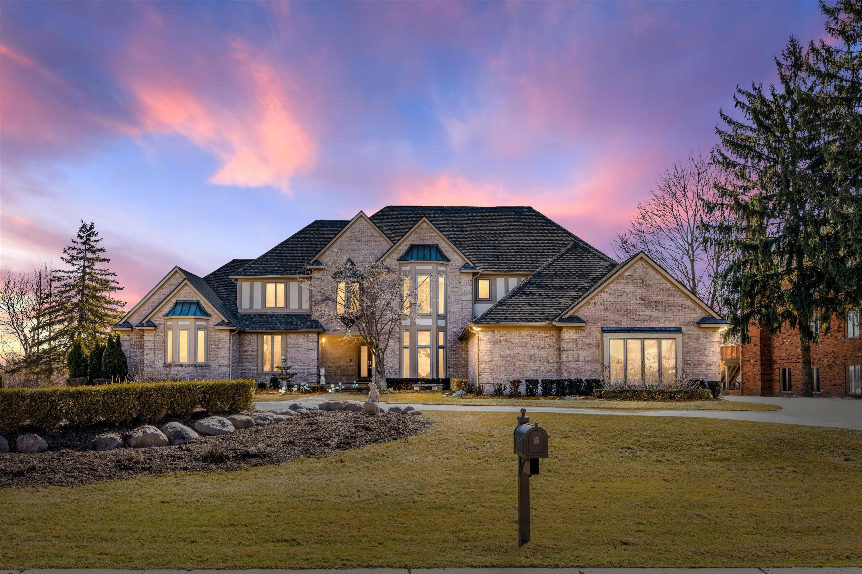 1265 Water Cliff Drive Property Photo