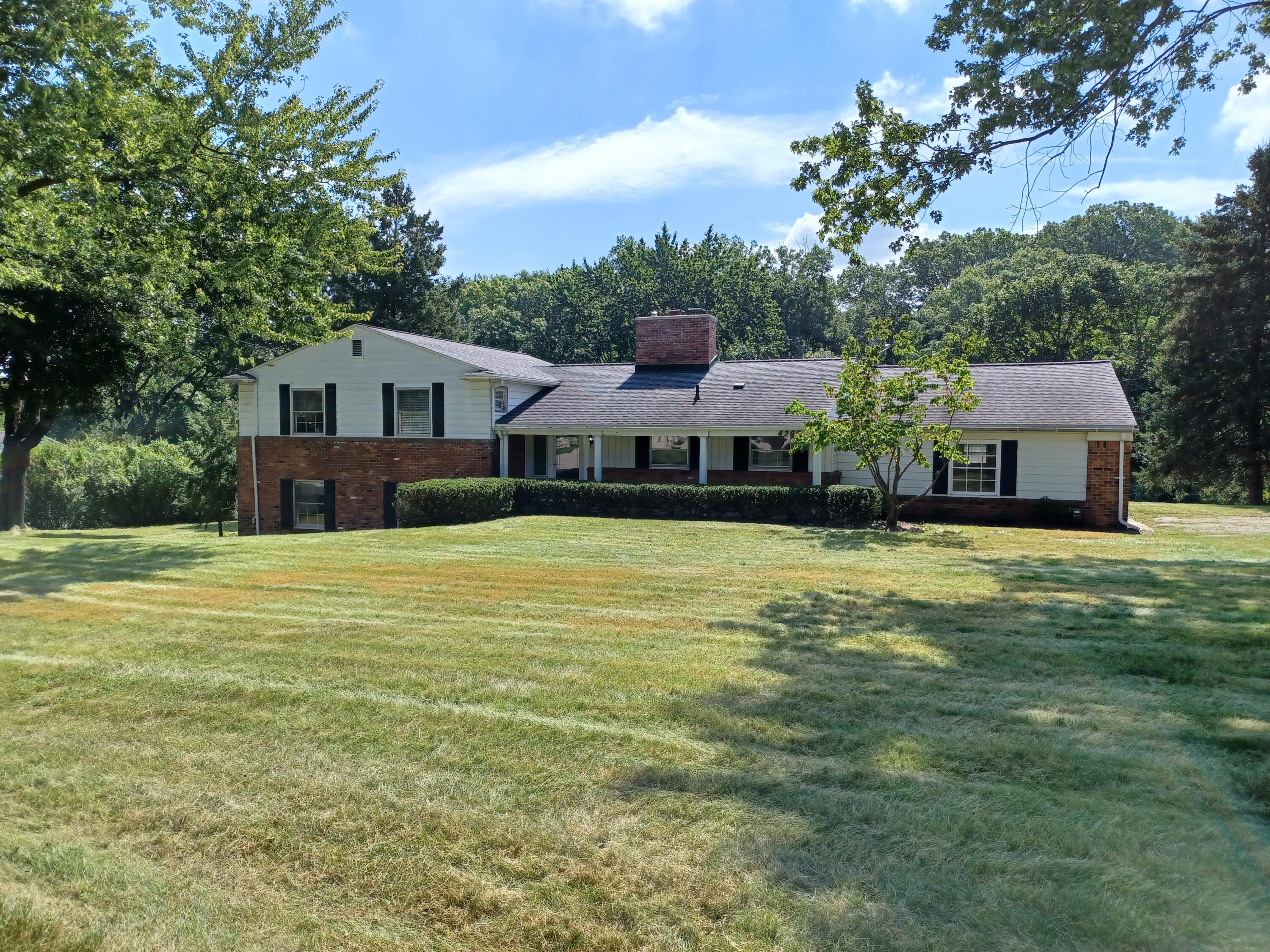 4265 Pine Tree Trail Property Photo