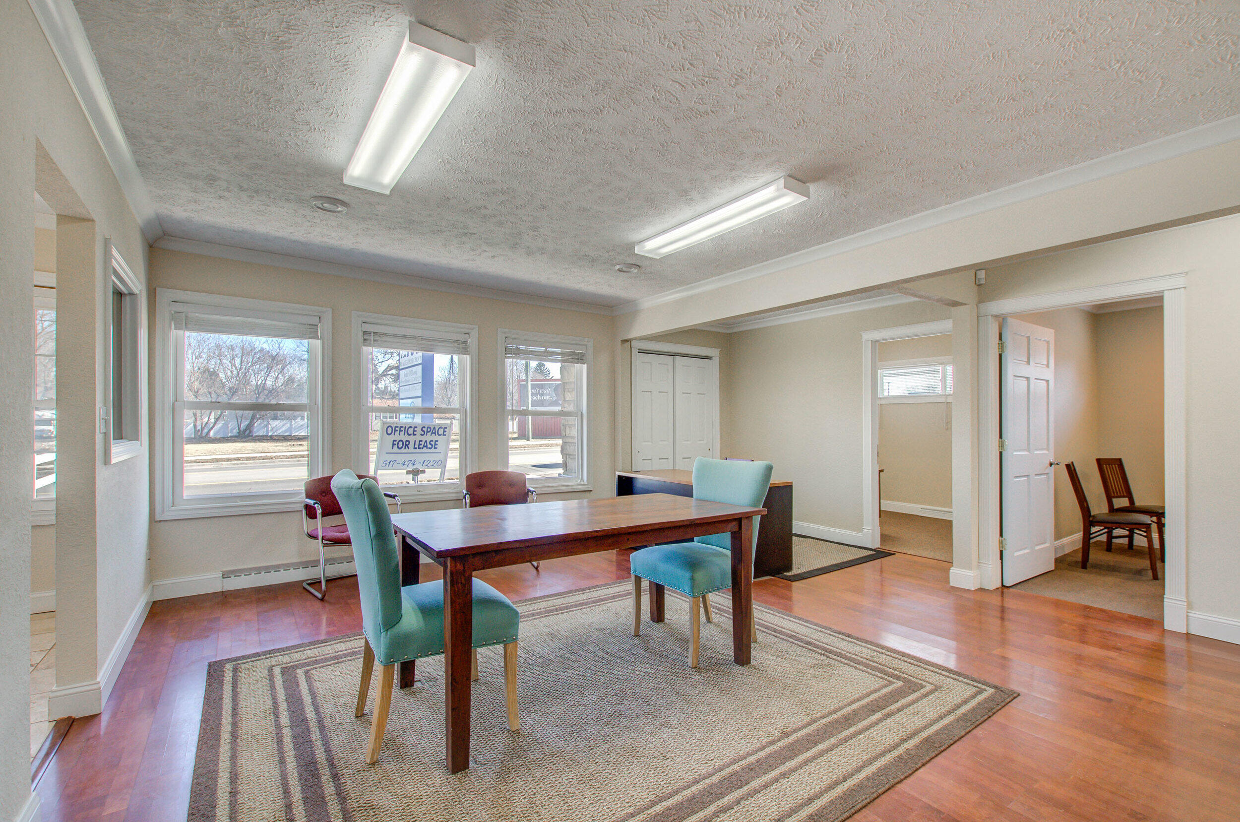 710 S Brown Street Property Photo 3