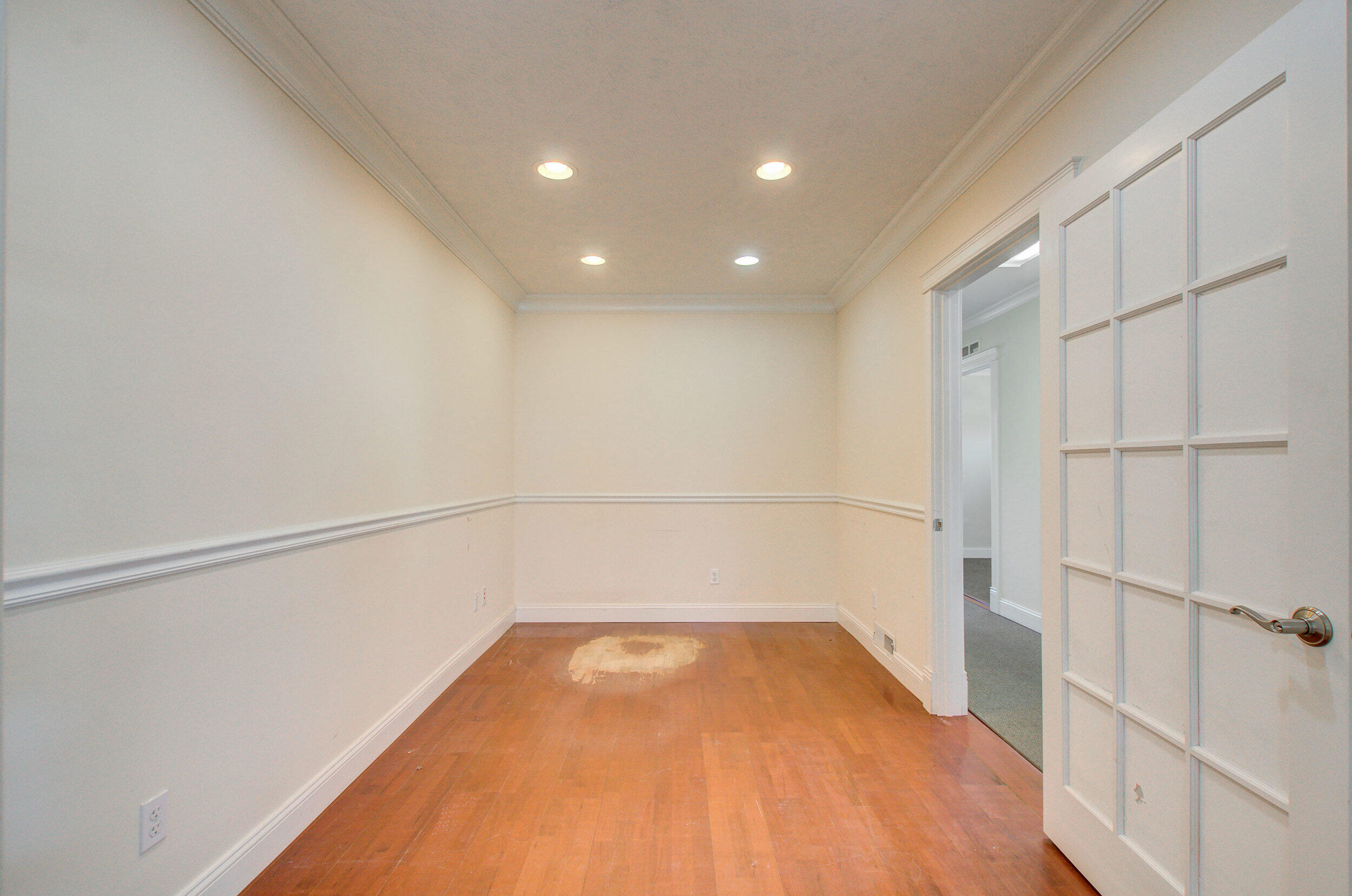 710 S Brown Street Property Photo 6