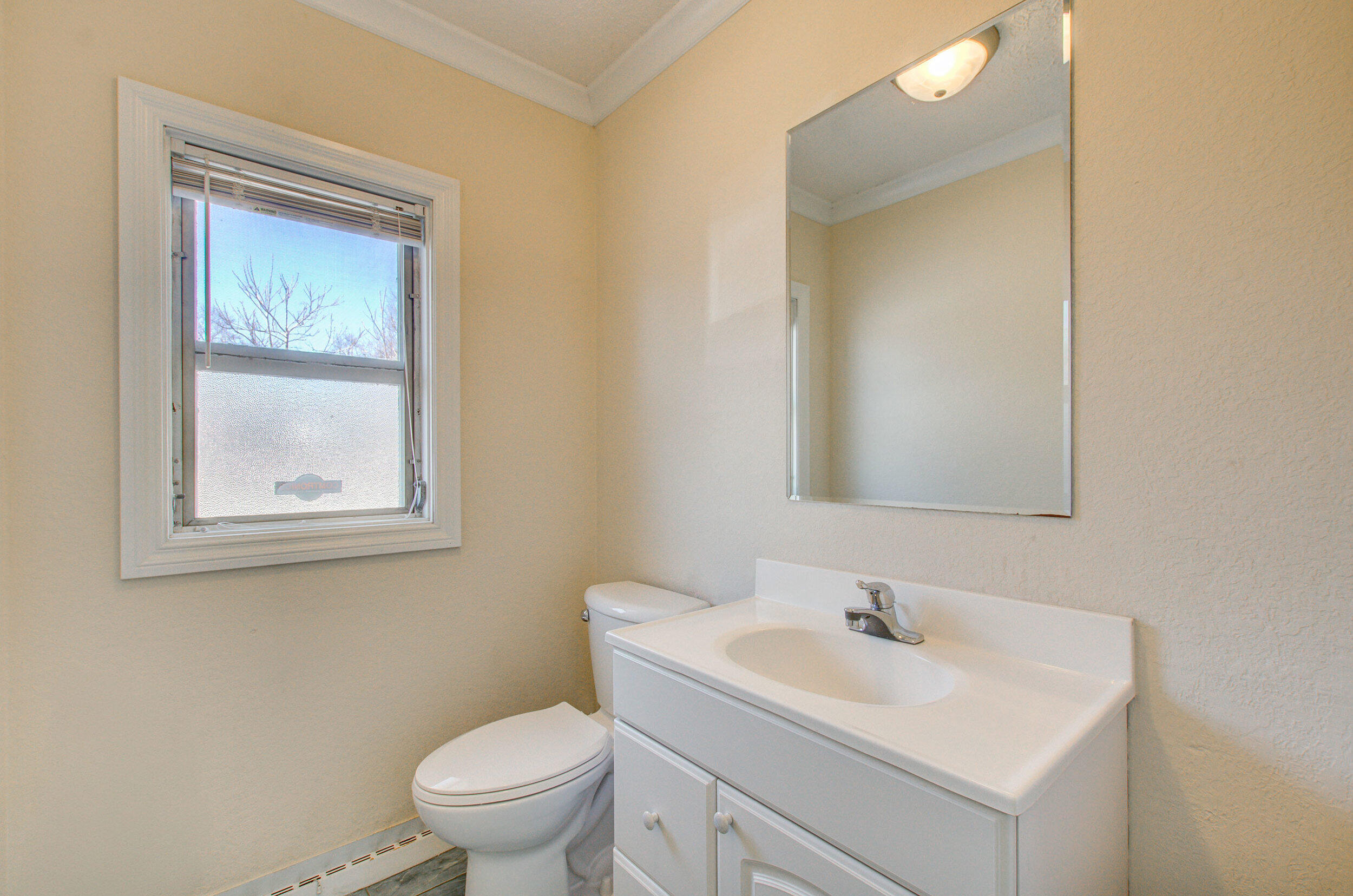 710 S Brown Street Property Photo 10