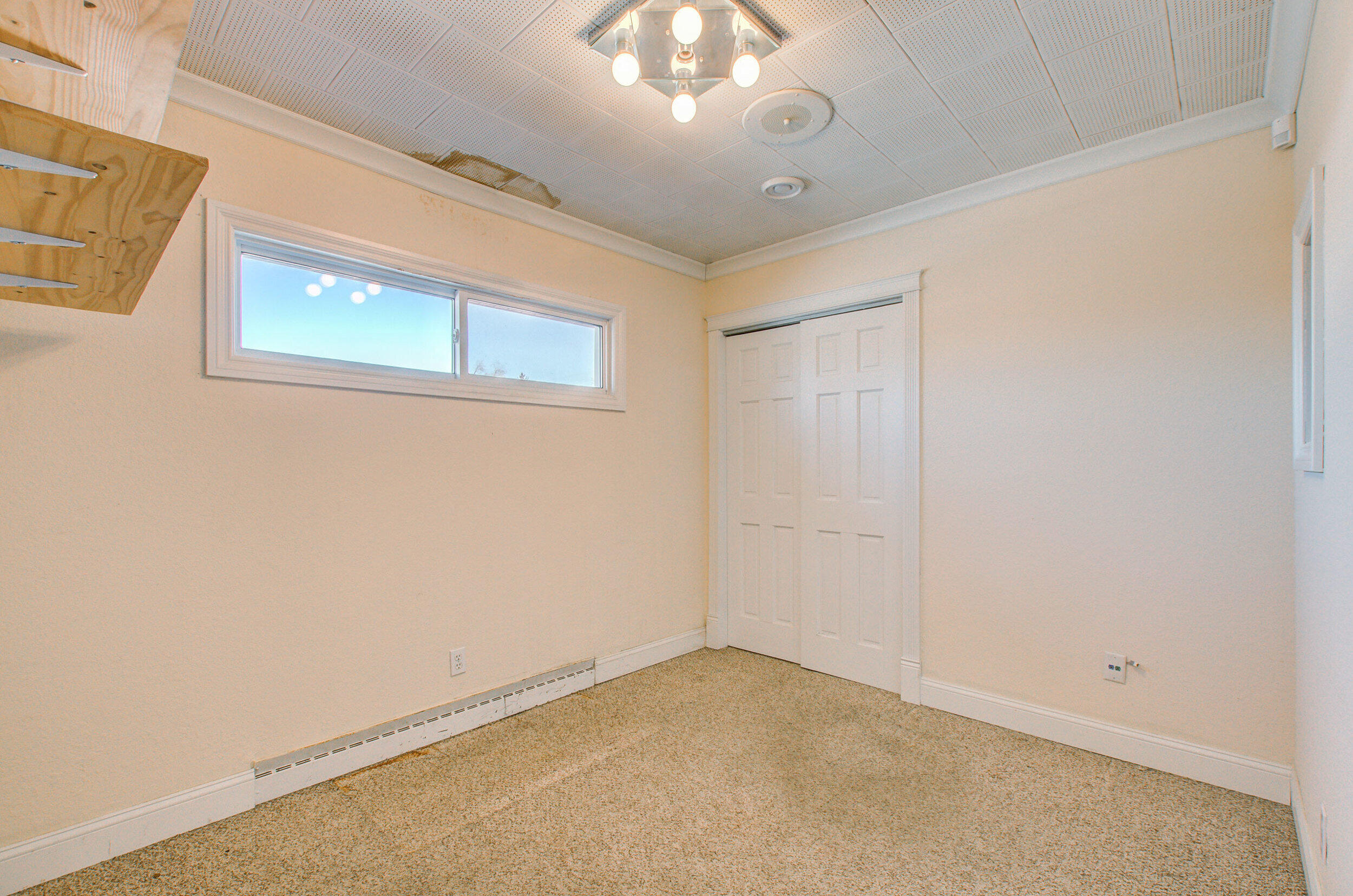 710 S Brown Street Property Photo 13