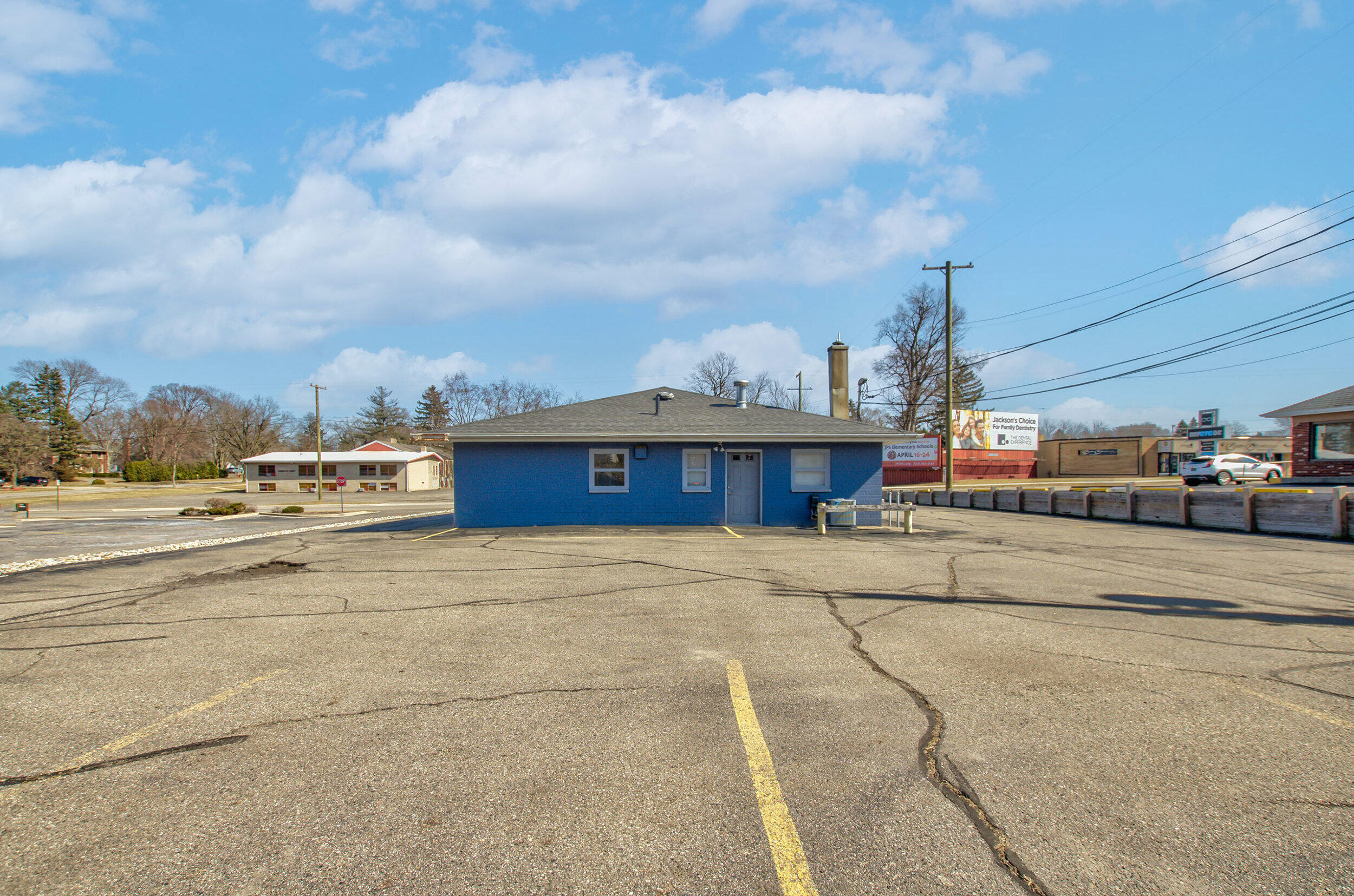 710 S Brown Street Property Photo 15