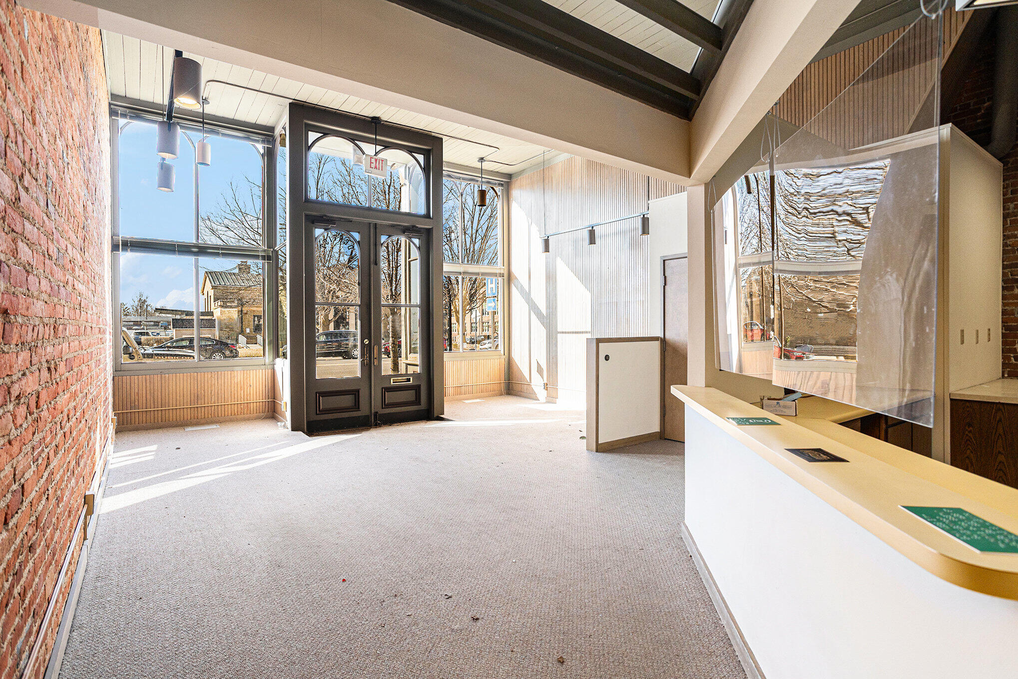 213 E Michigan Avenue Property Photo 4