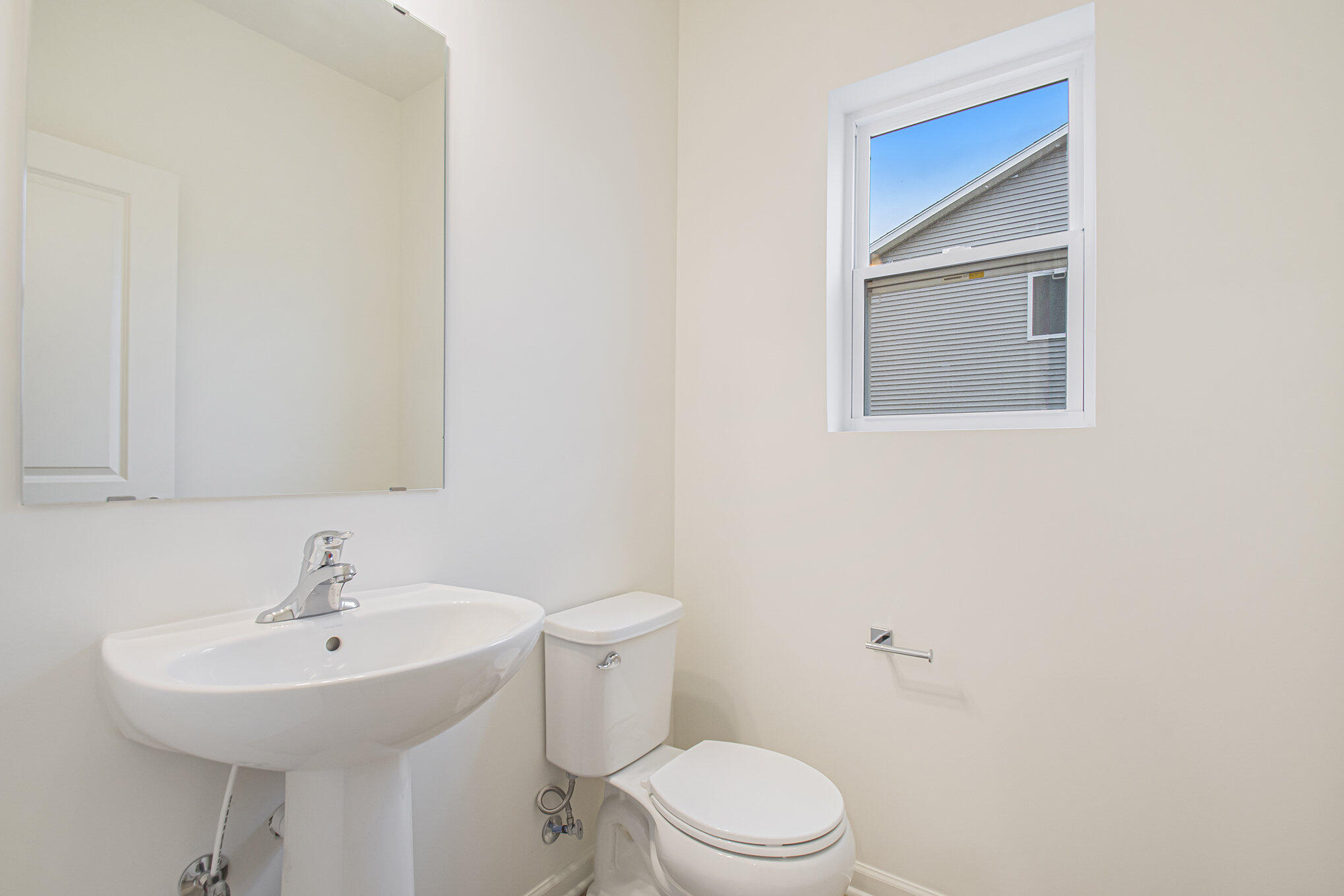 218 Arlington Lane Property Photo 4