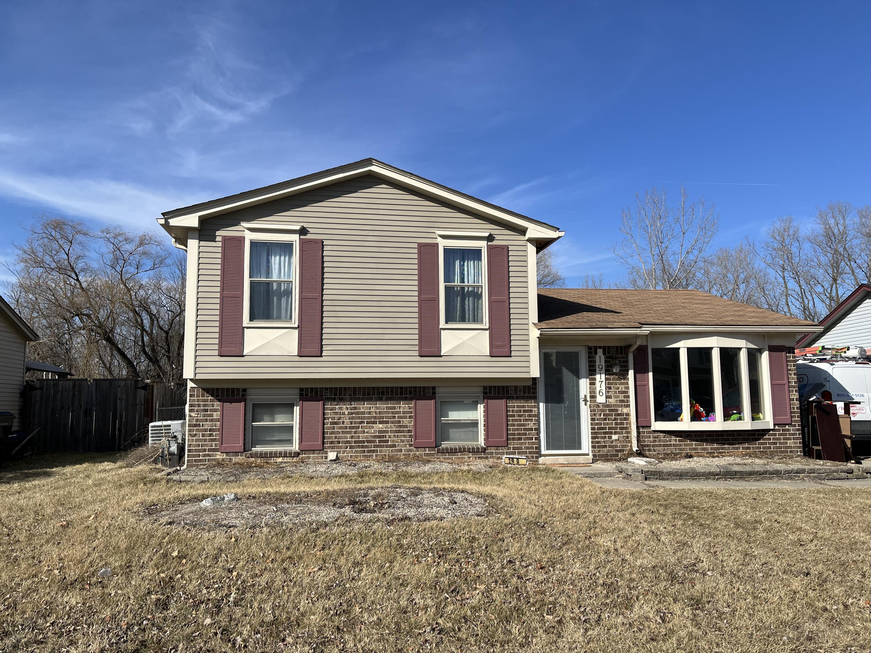 Constitution Place Real Estate Listings Main Image